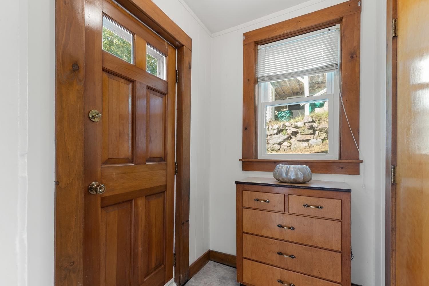 Single Family Residence at 34 Oakland Ave, Lynn MA 01905, Lynn, photo 19 of 37