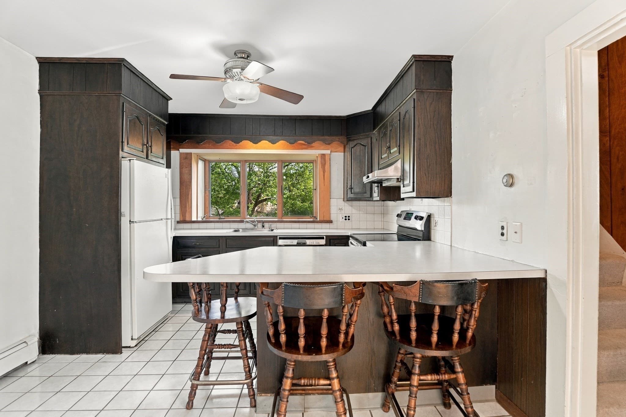 Single Family Residence at 170 Park Ave, Bridgewater MA 02324, Bridgewater, photo 8 of 39
