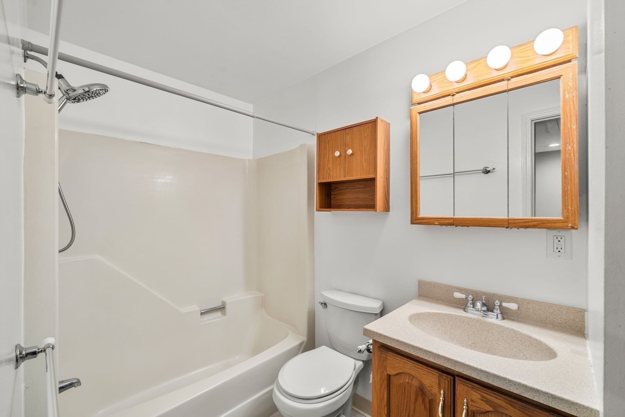 Condominium at 52 Warren St # 8, Peabody MA 01960, Peabody, photo 16 of 18