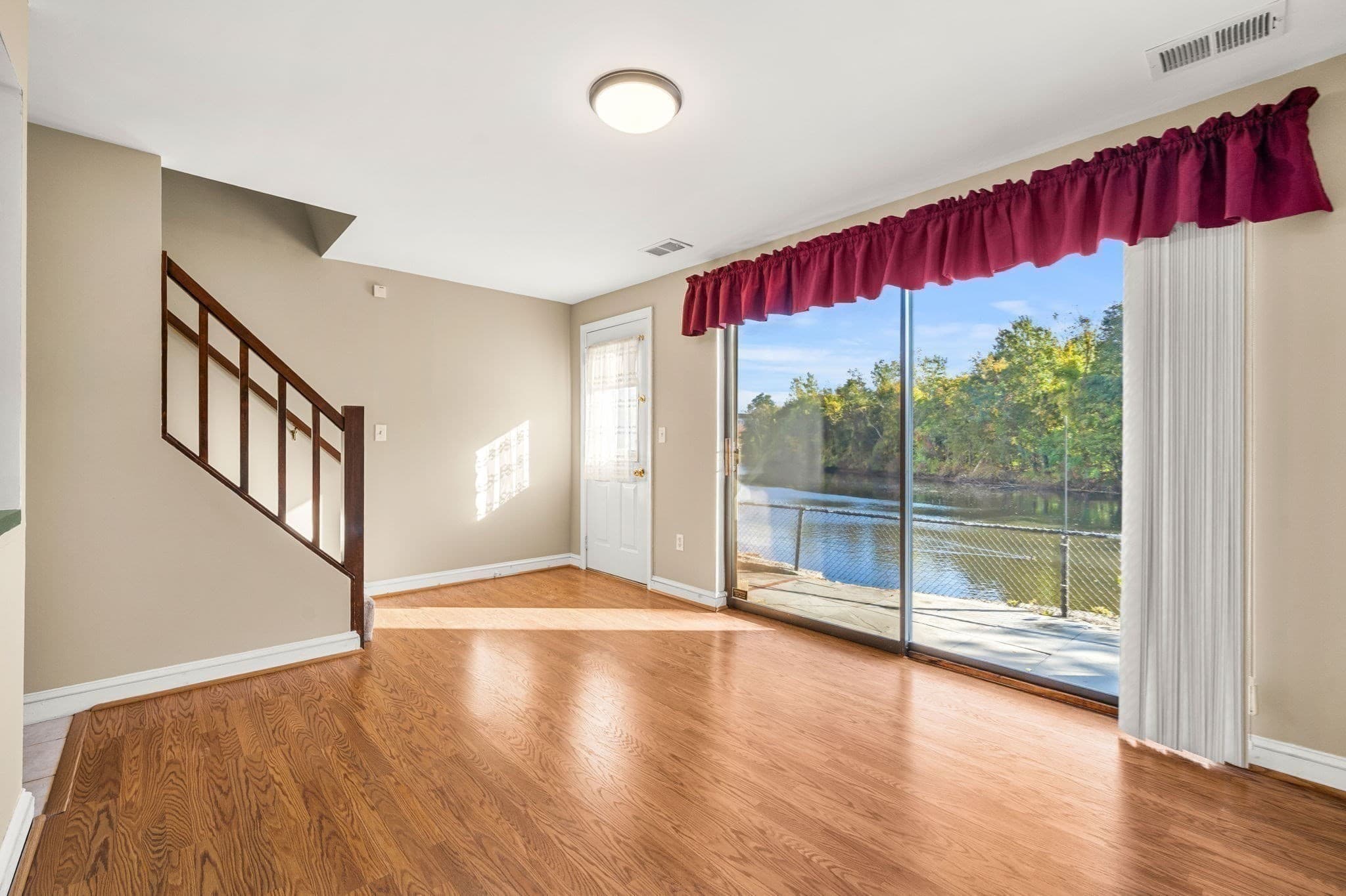 Condominium at 52 Warren St # 8, Peabody MA 01960, Peabody, photo 10 of 18
