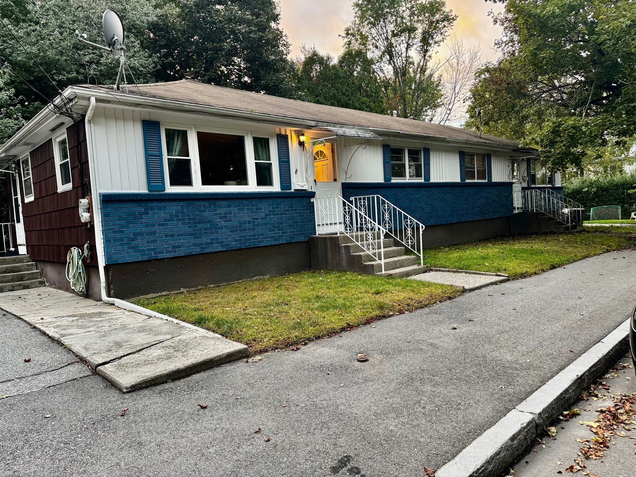 40 Harald St, Worcester MA 01604