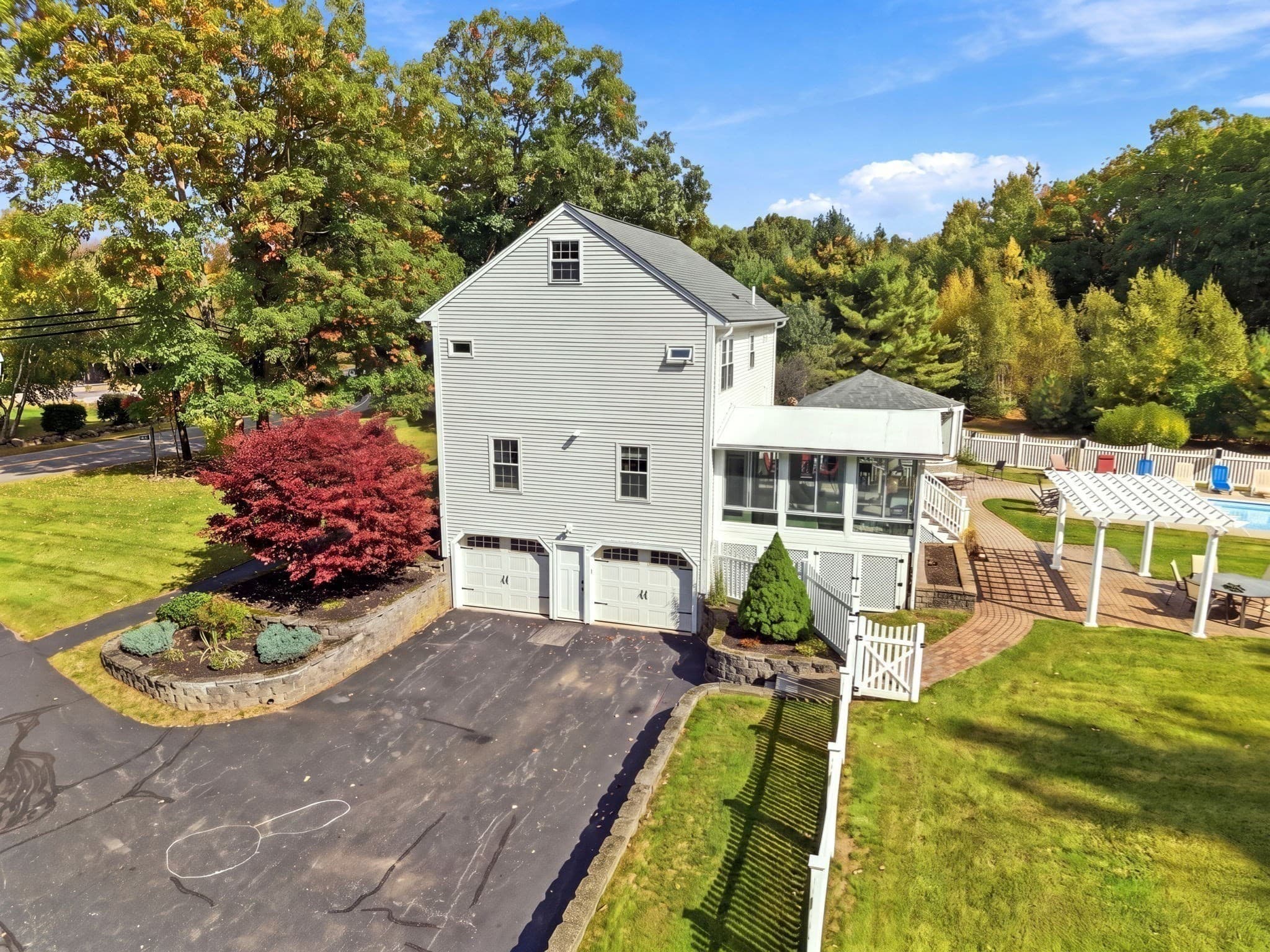 Single Family Residence at 15 Smith Corner Road, Plaistow NH 03865, Plaistow, photo 5 of 41