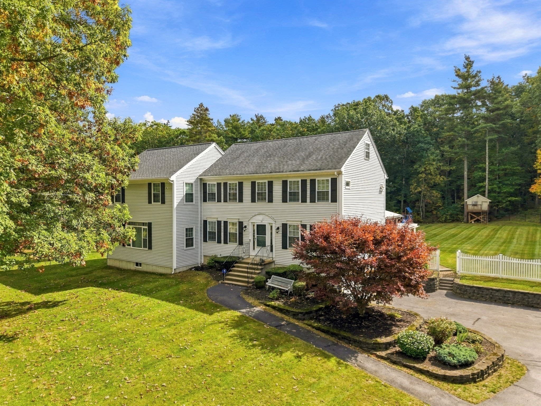 Single Family Residence at 15 Smith Corner Road, Plaistow NH 03865, Plaistow, photo 4 of 41