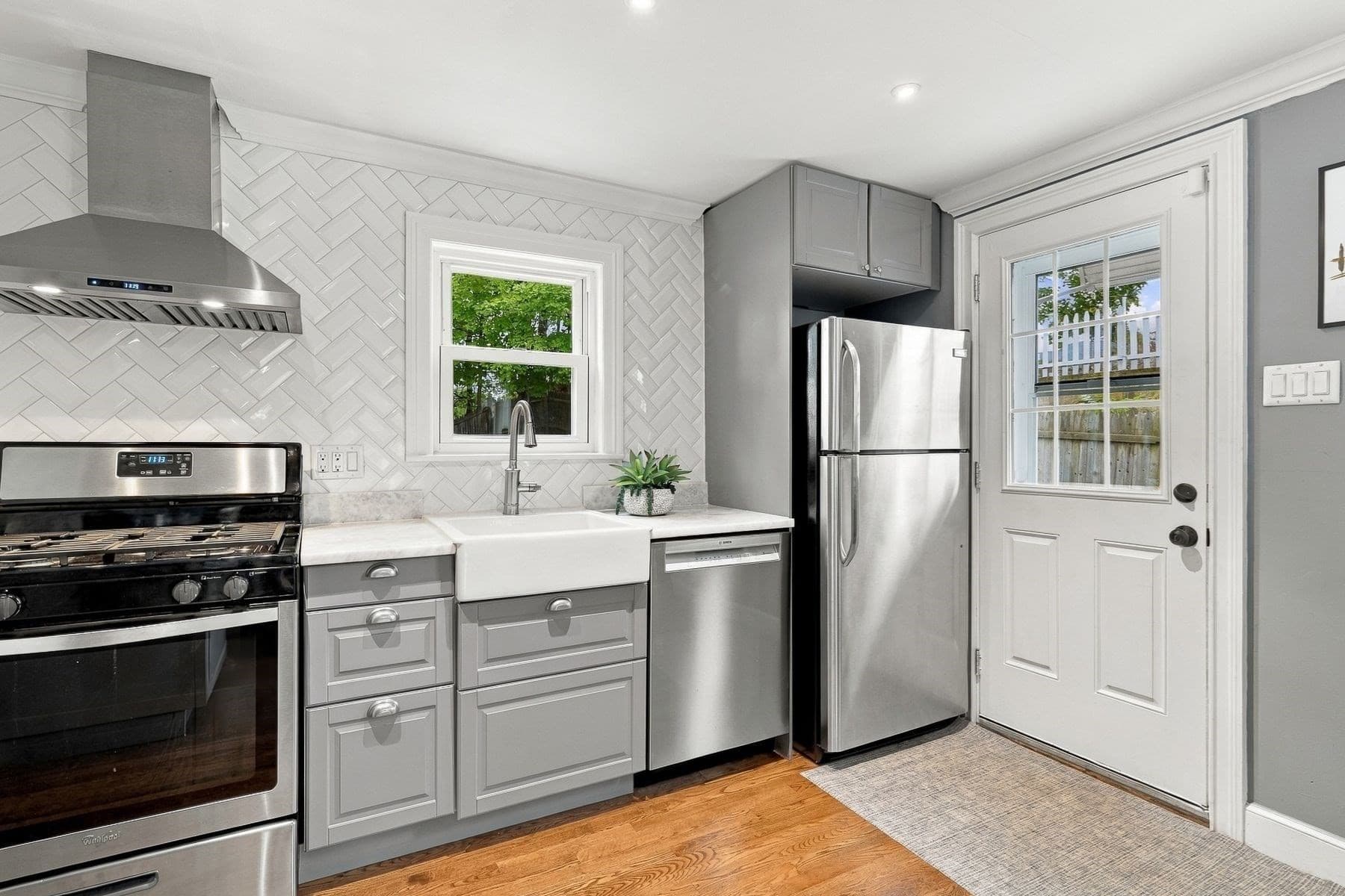 Single Family Residence at 28 Eastman Ave, Swampscott MA 01907, Swampscott, photo 9 of 24