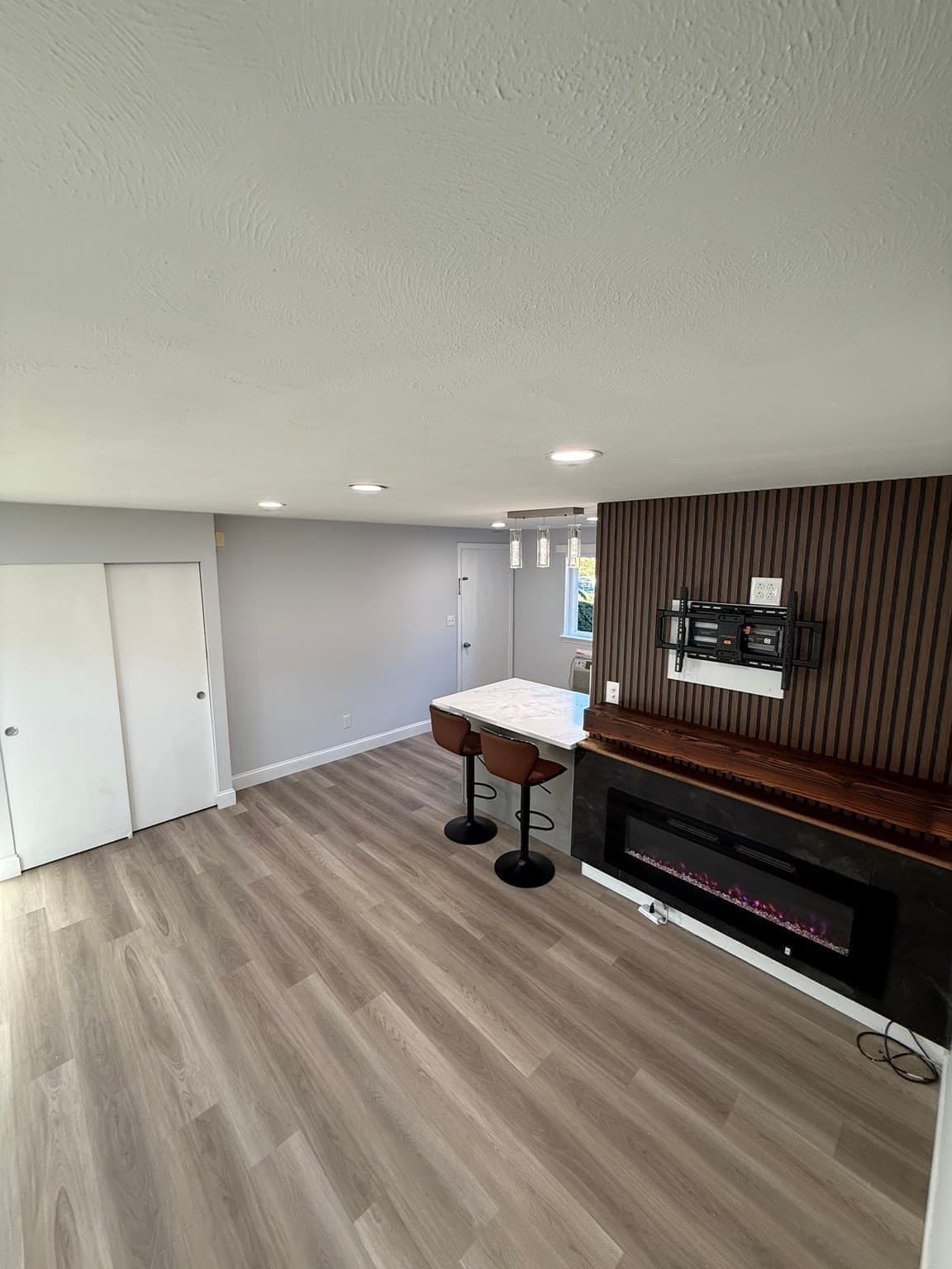 Condominium at 36 Bishop Dr # 36, Framingham MA 01702, Framingham, photo 5 of 23