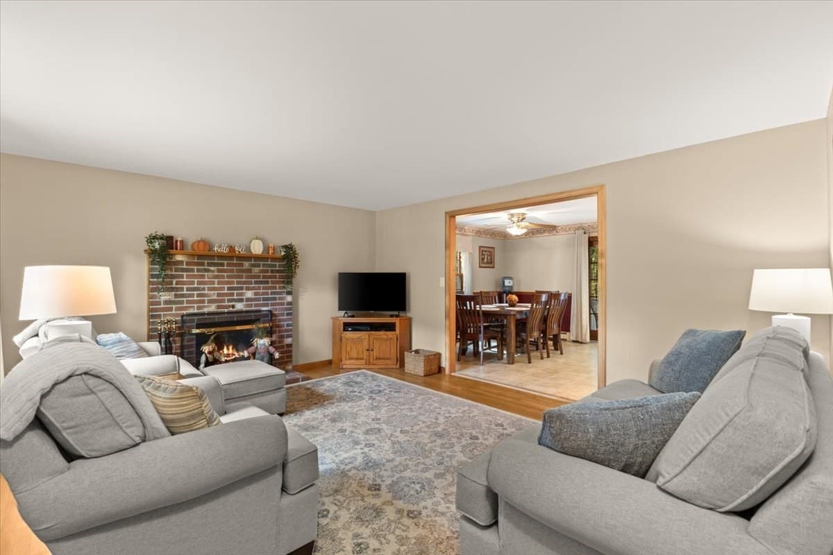 Single Family Residence at 8 George Littlefield Circle, Middleboro MA 02346, Middleboro, photo 9 of 35