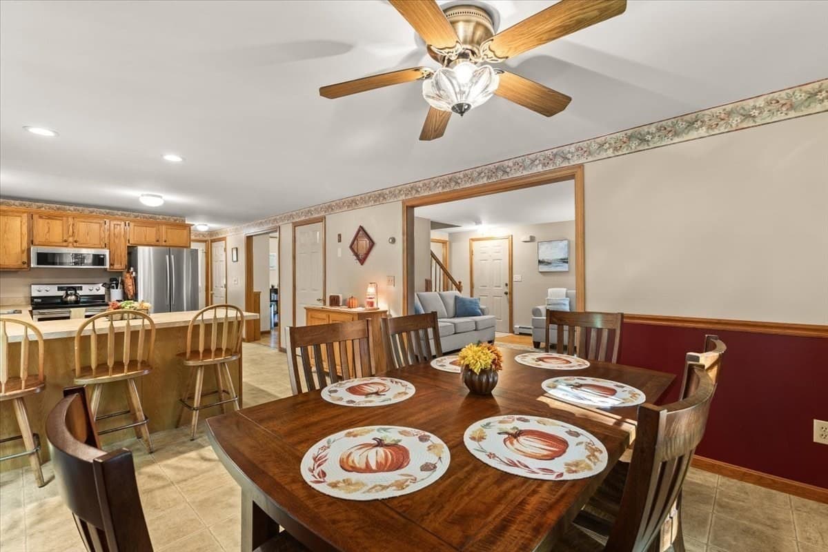Single Family Residence at 8 George Littlefield Circle, Middleboro MA 02346, Middleboro, photo 15 of 35