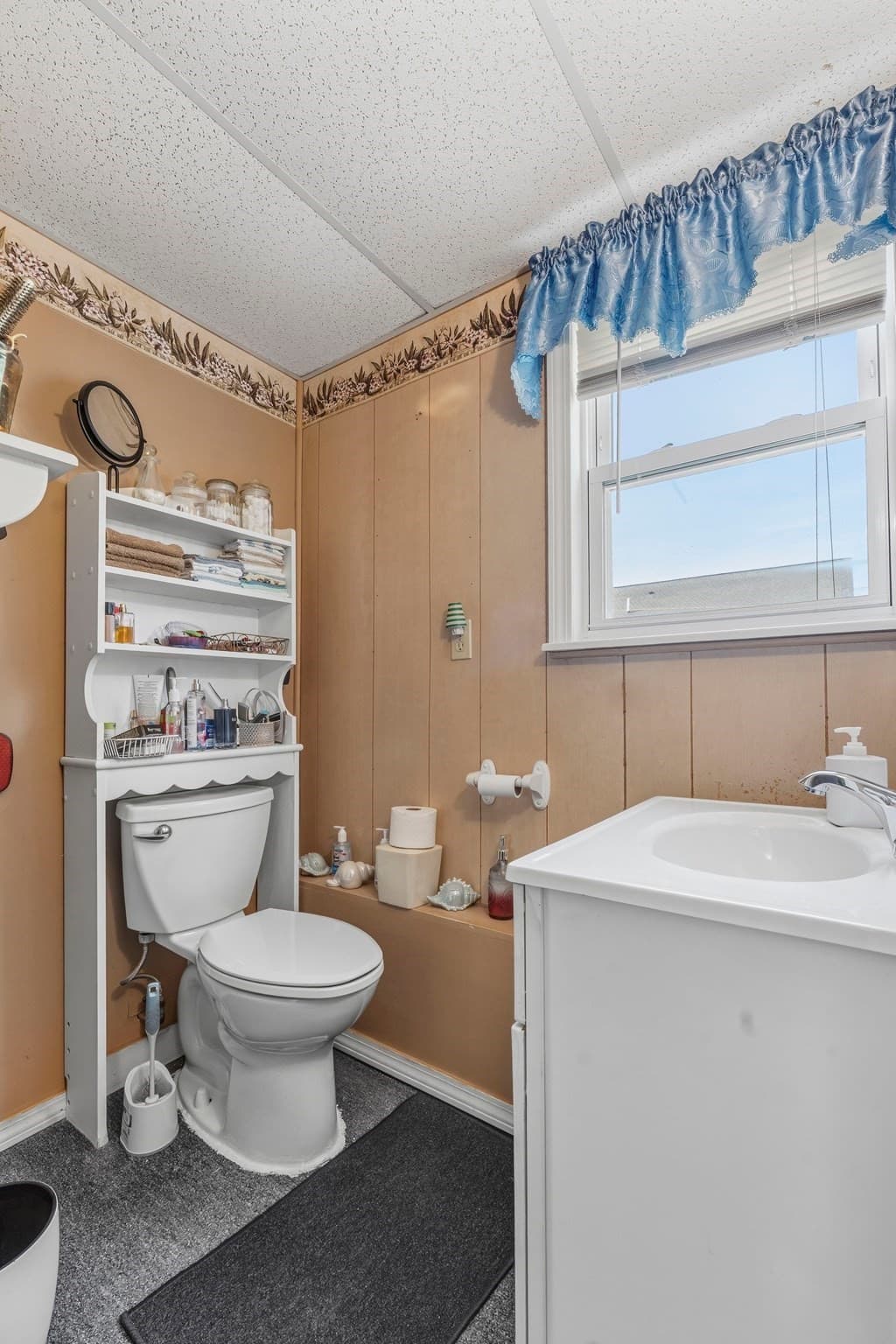 Single Family Residence at 123 Acushnet Av, New Bedford MA 02740, photo 32 of 42