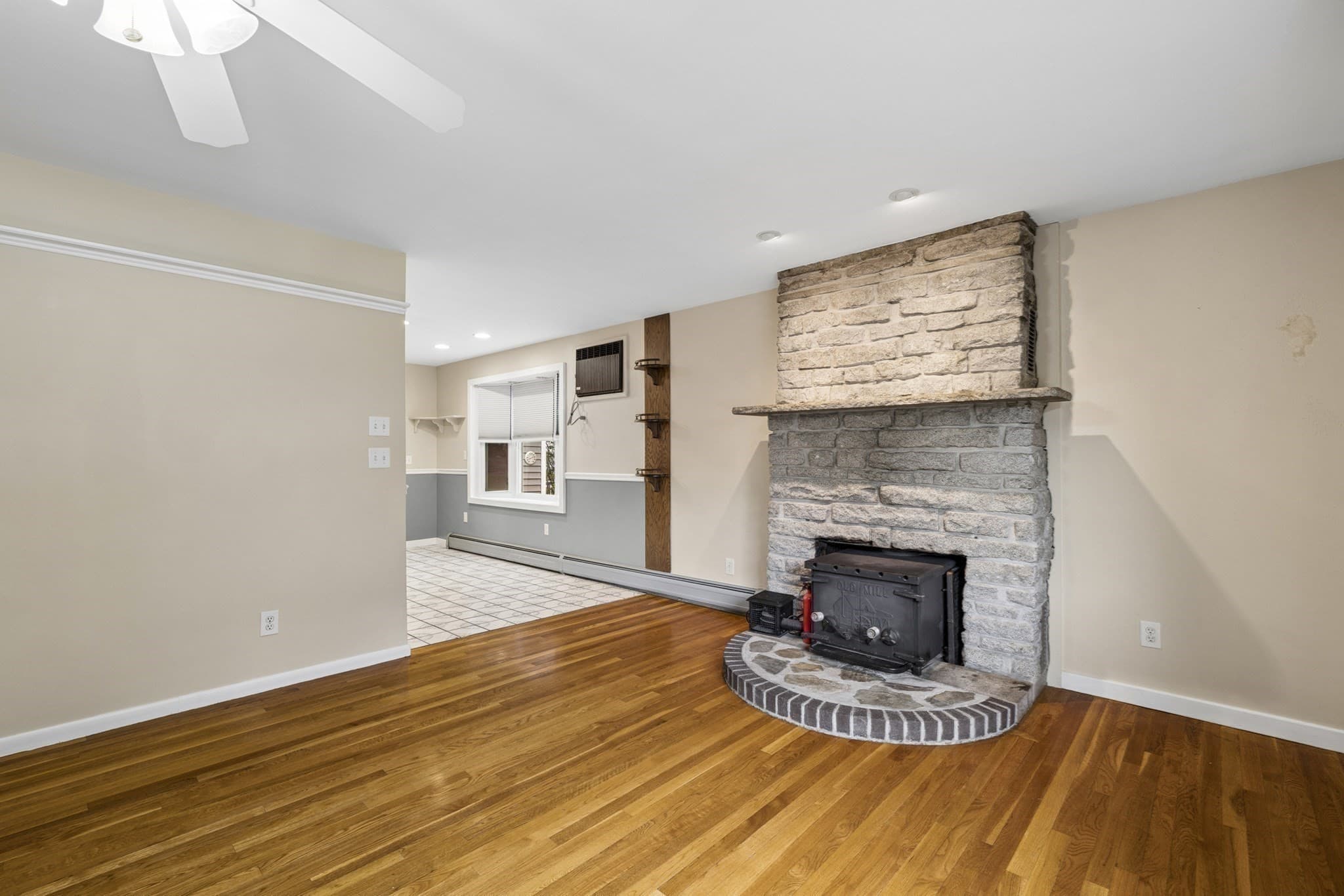 Single Family Residence at 30 Lee Rd, Dracut MA 01826, Dracut, photo 9 of 29