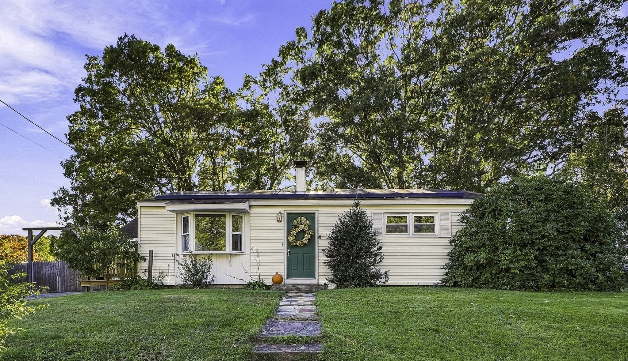 33 Rondeau Rd, Bellingham MA 02019
