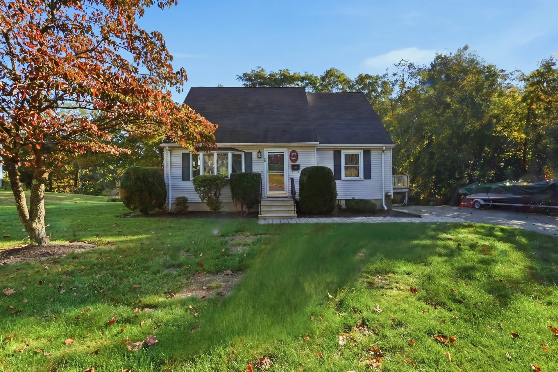 68 Miles St, Millbury MA 01527
