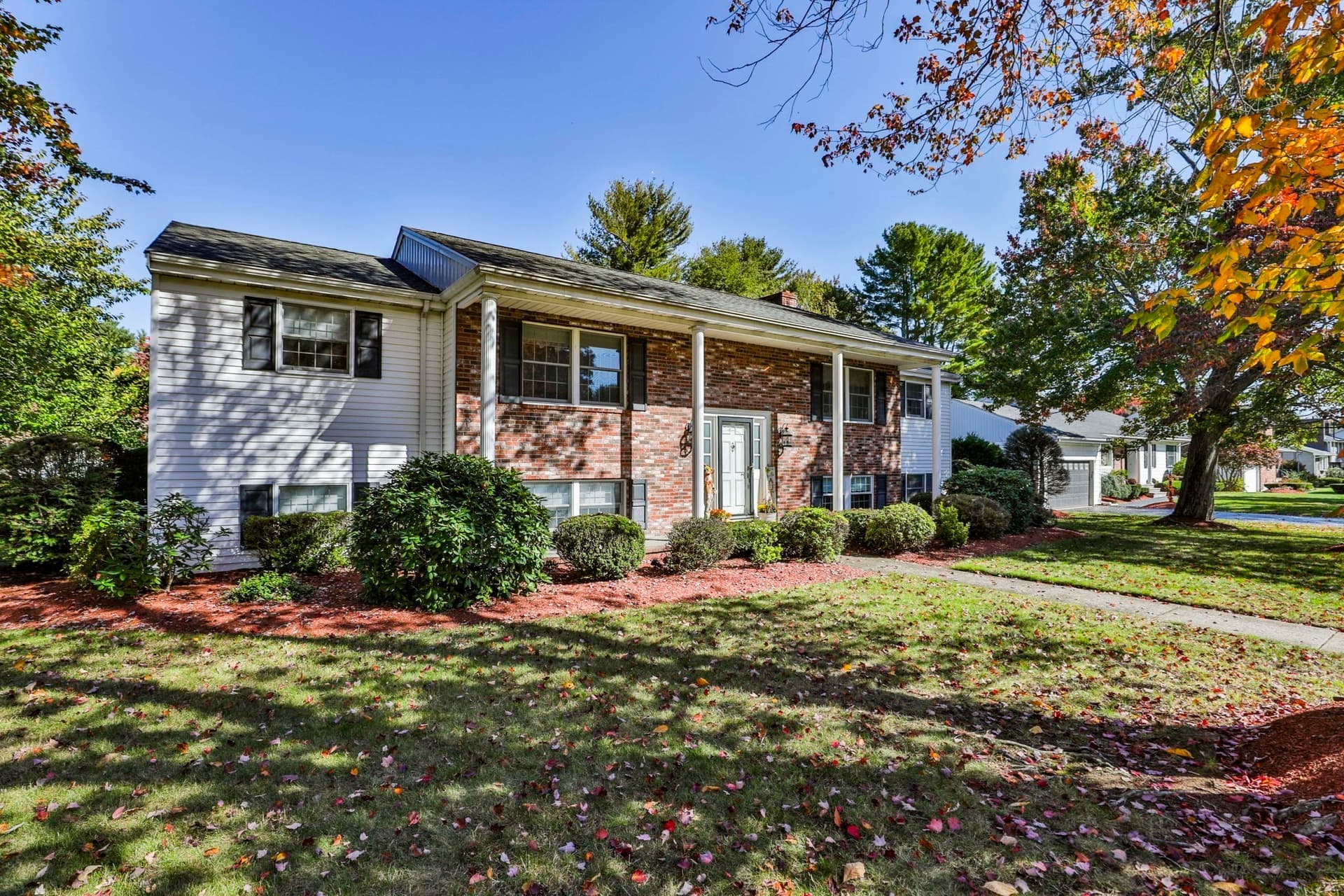 25 Indian Rock Dr, Saugus MA 01906