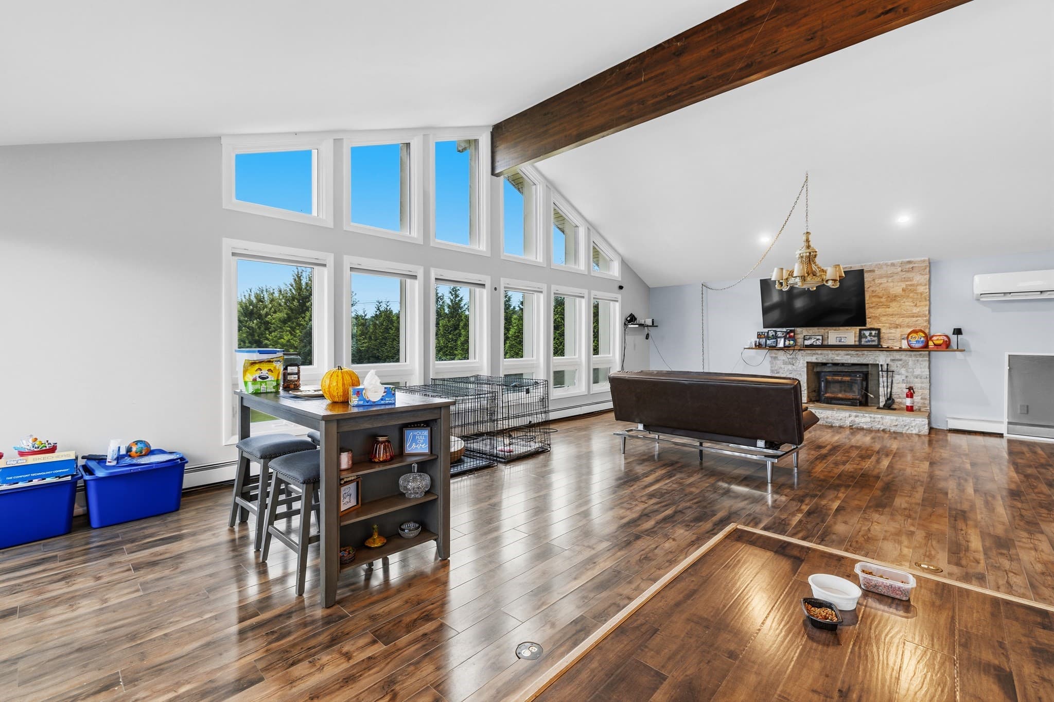 Single Family Residence at 612 Drift Rd, Westport MA 02790, Westport, photo 5 of 28