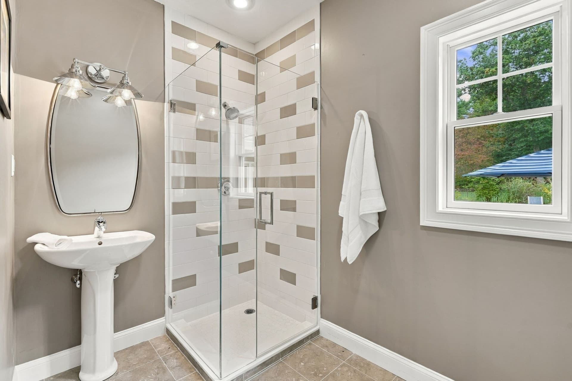Single Family Residence at 20 Hillside Ln, Duxbury MA 02332, photo 17 of 42