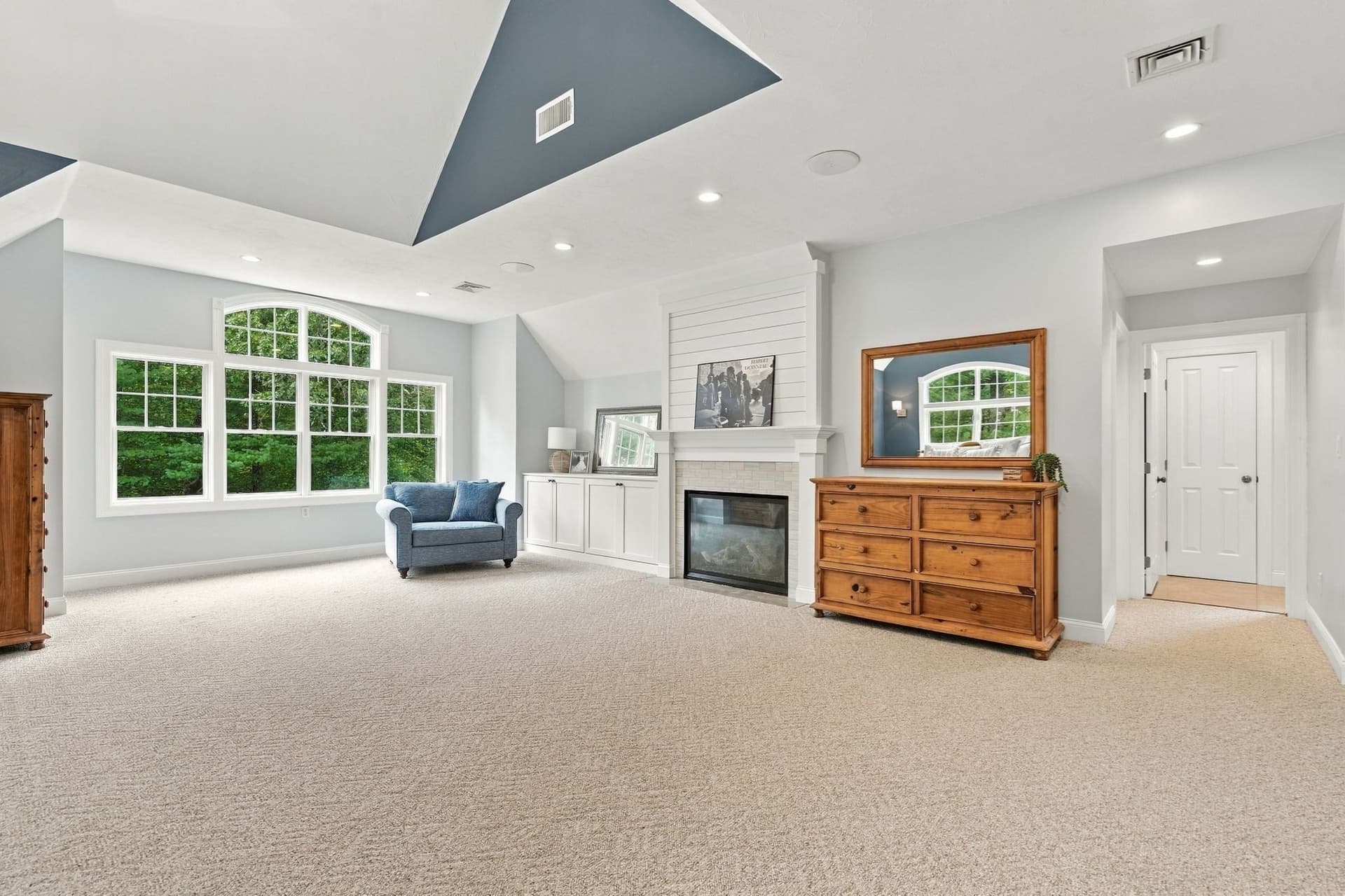 Single Family Residence at 20 Hillside Ln, Duxbury MA 02332, photo 22 of 42
