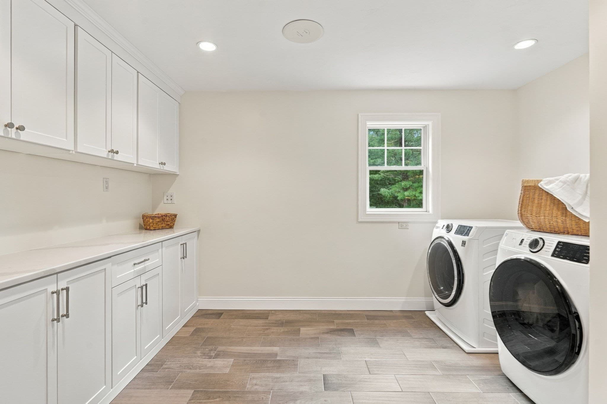 Single Family Residence at 20 Hillside Ln, Duxbury MA 02332, Duxbury, photo 30 of 42