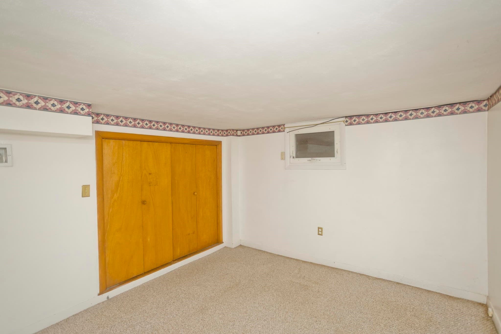 Single Family Residence at 29 Marguerite St, Chicopee MA 01020, Chicopee, photo 17 of 26