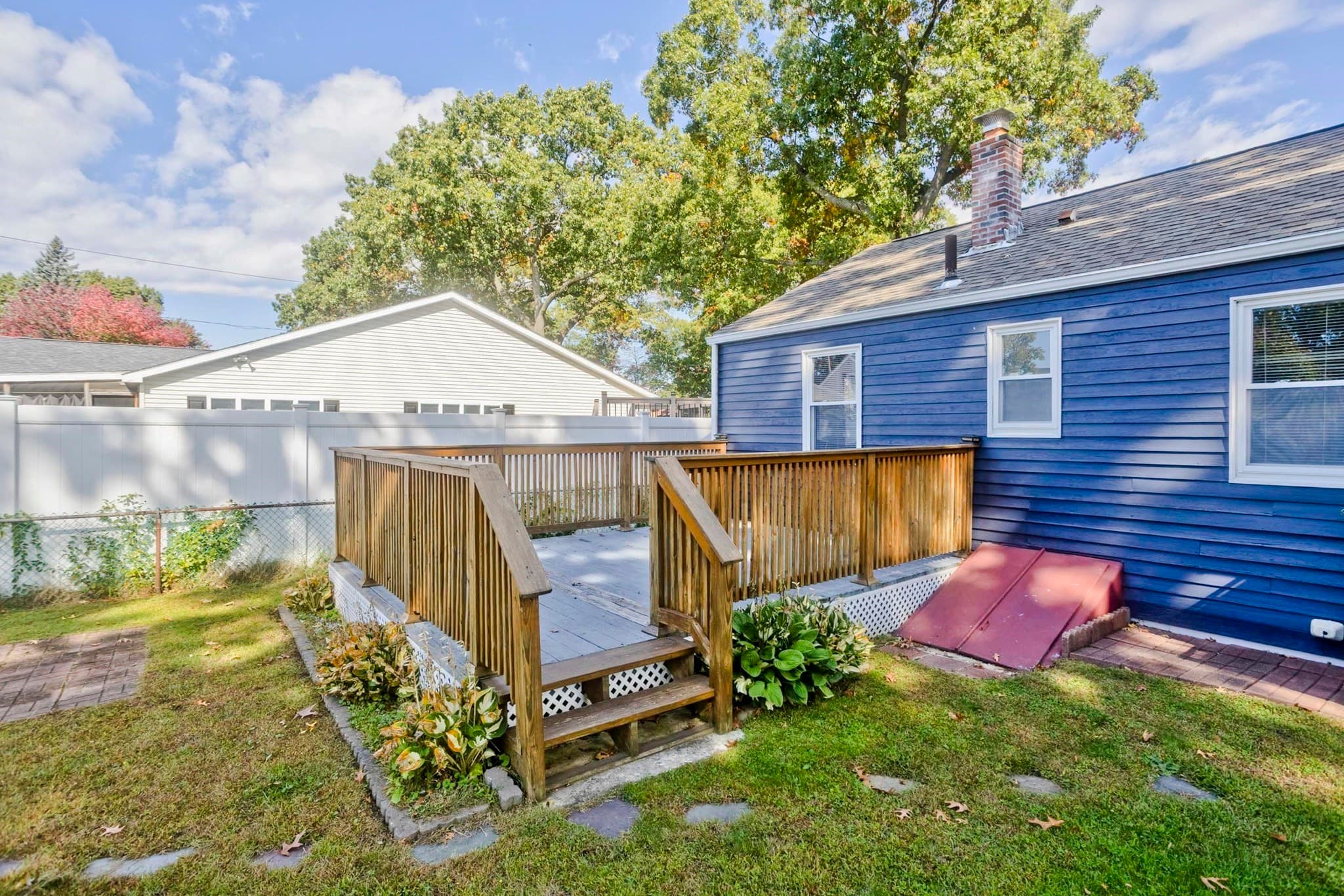 Single Family Residence at 29 Marguerite St, Chicopee MA 01020, Chicopee, photo 24 of 26