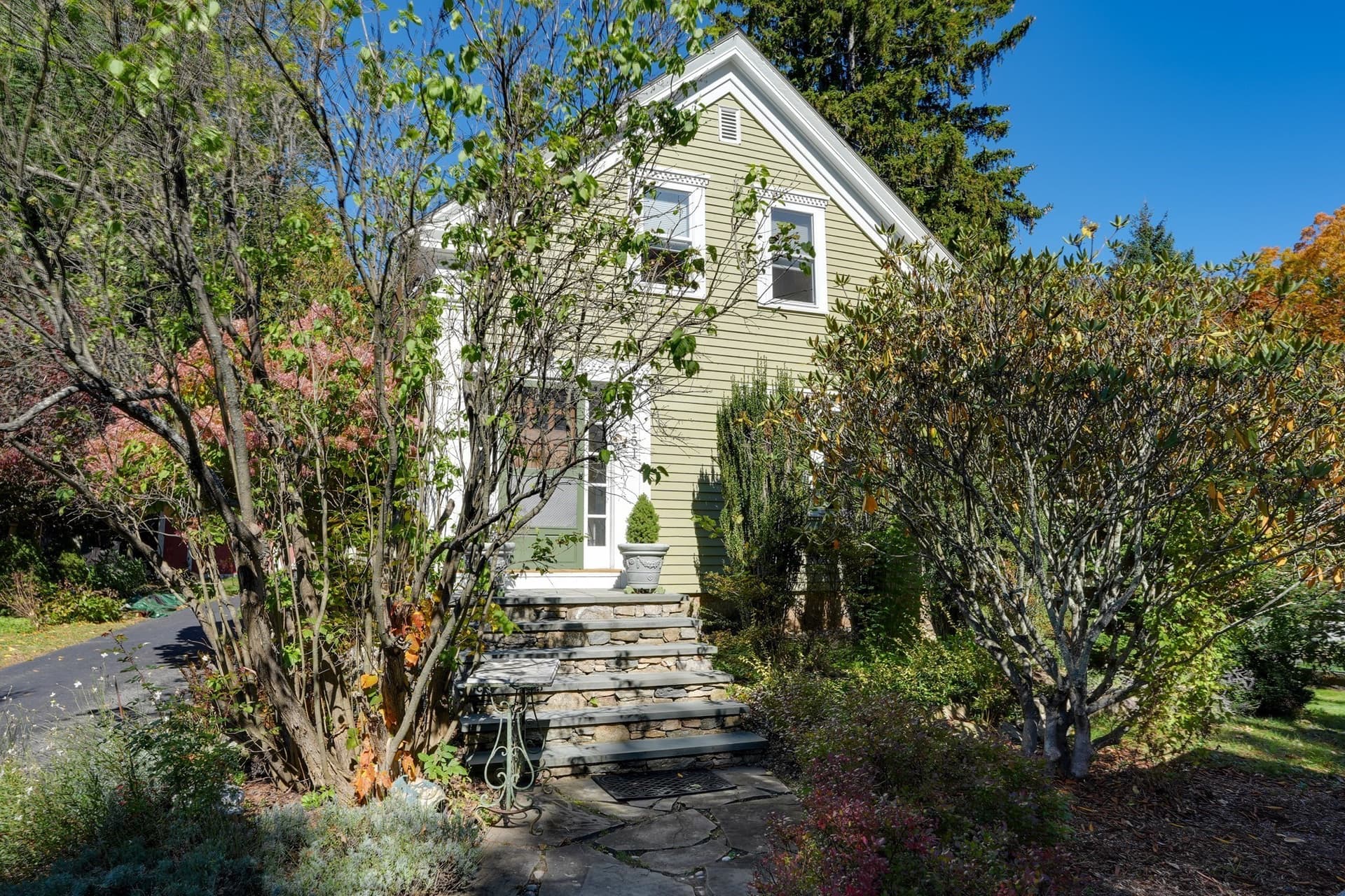 151 Southville Rd, Southborough MA 01772