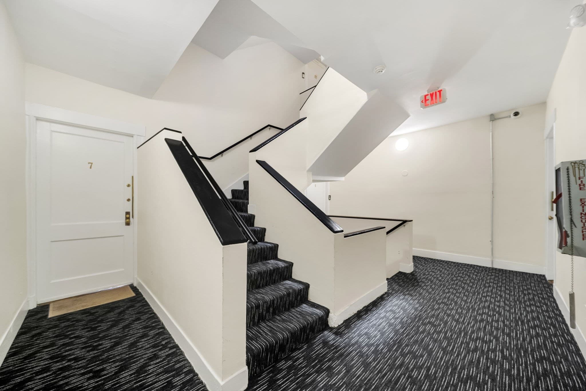 Condominium at 1307 Commonwealth Ave # 7, Boston MA 02134, Boston, photo 12 of 18