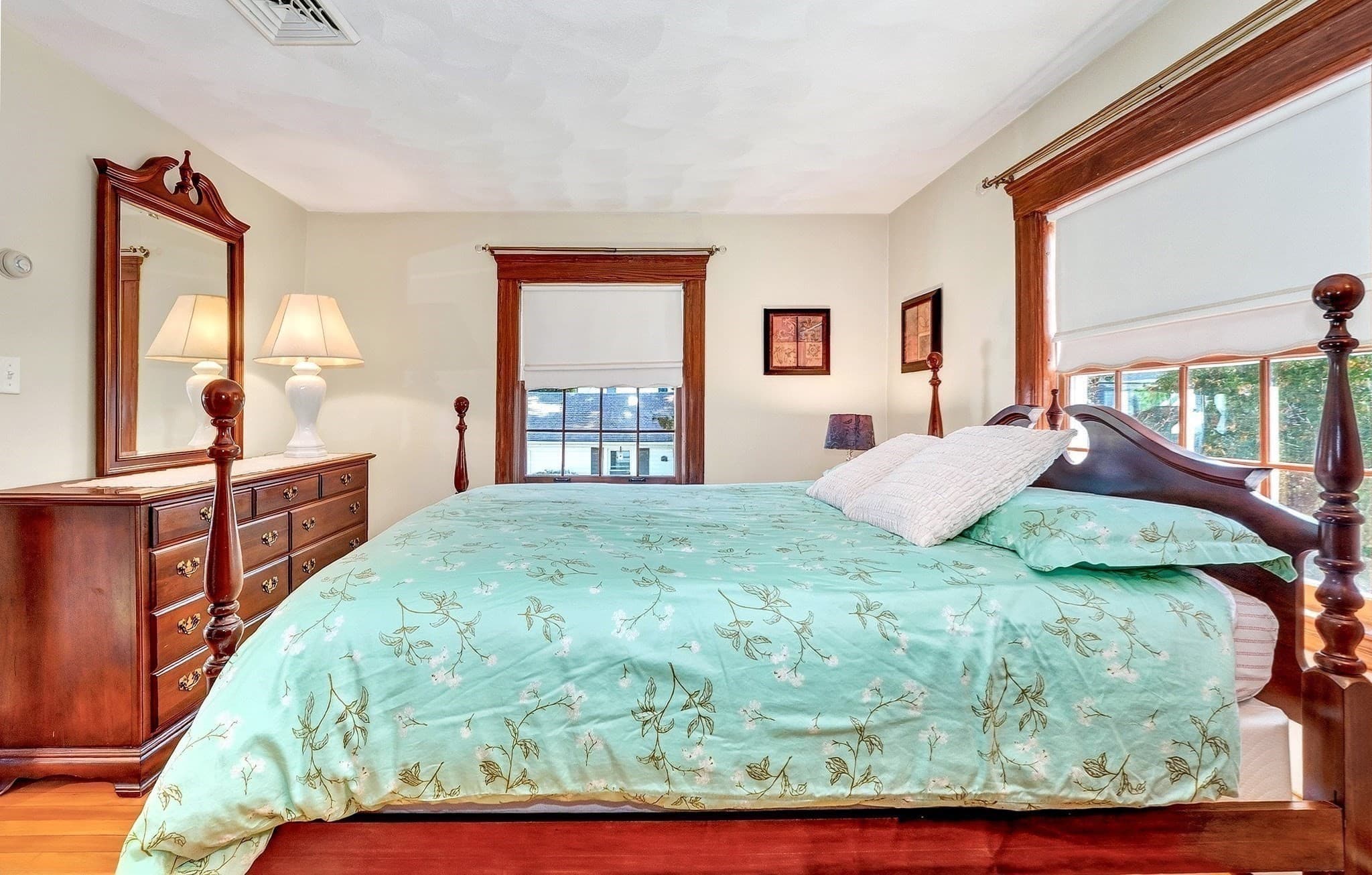 Single Family Residence at 21 Elm Street, Melrose MA 02176, Melrose, photo 18 of 42