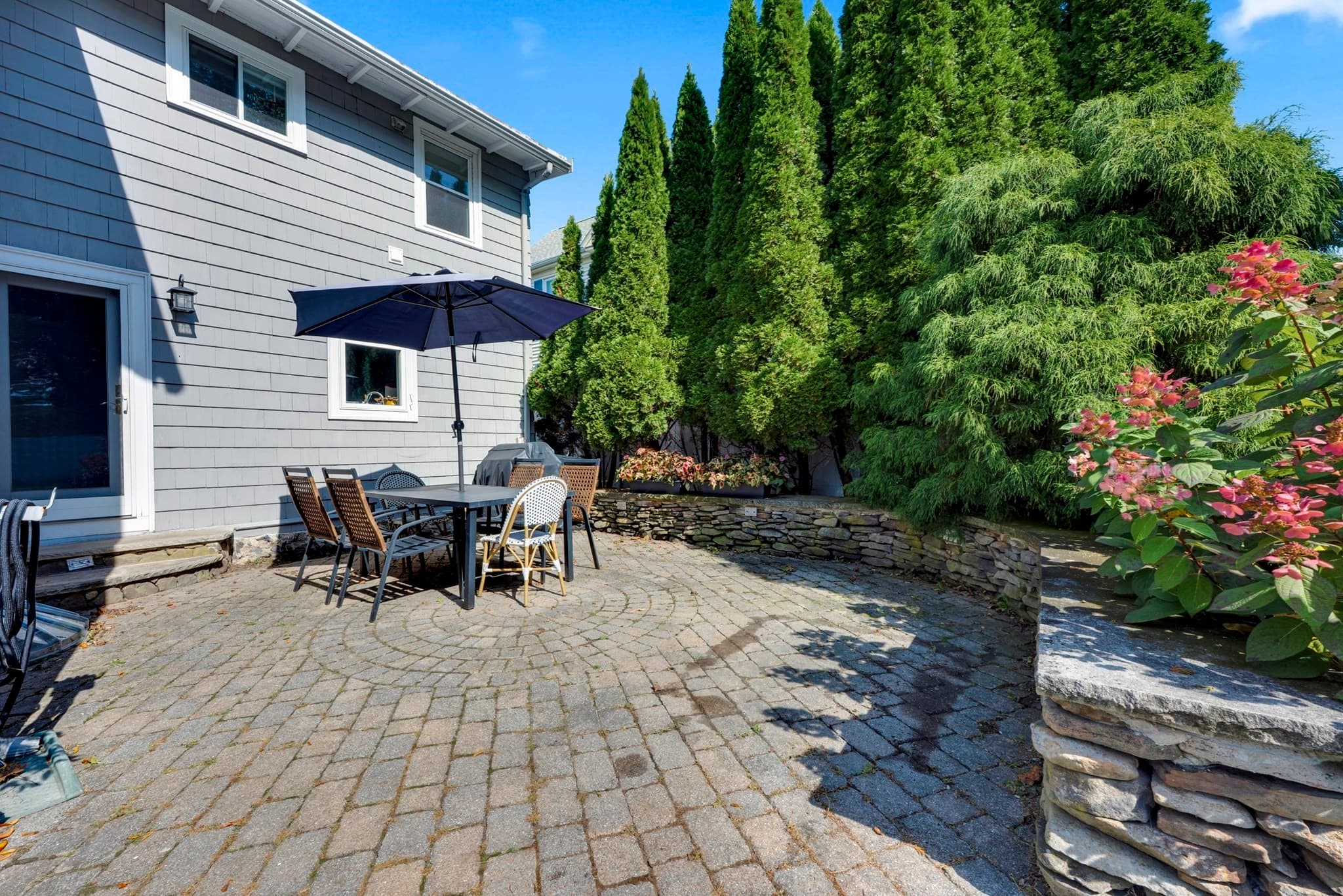 Single Family Residence at 18 Sturgis St, Woburn MA 01801, Woburn, photo 28 of 39