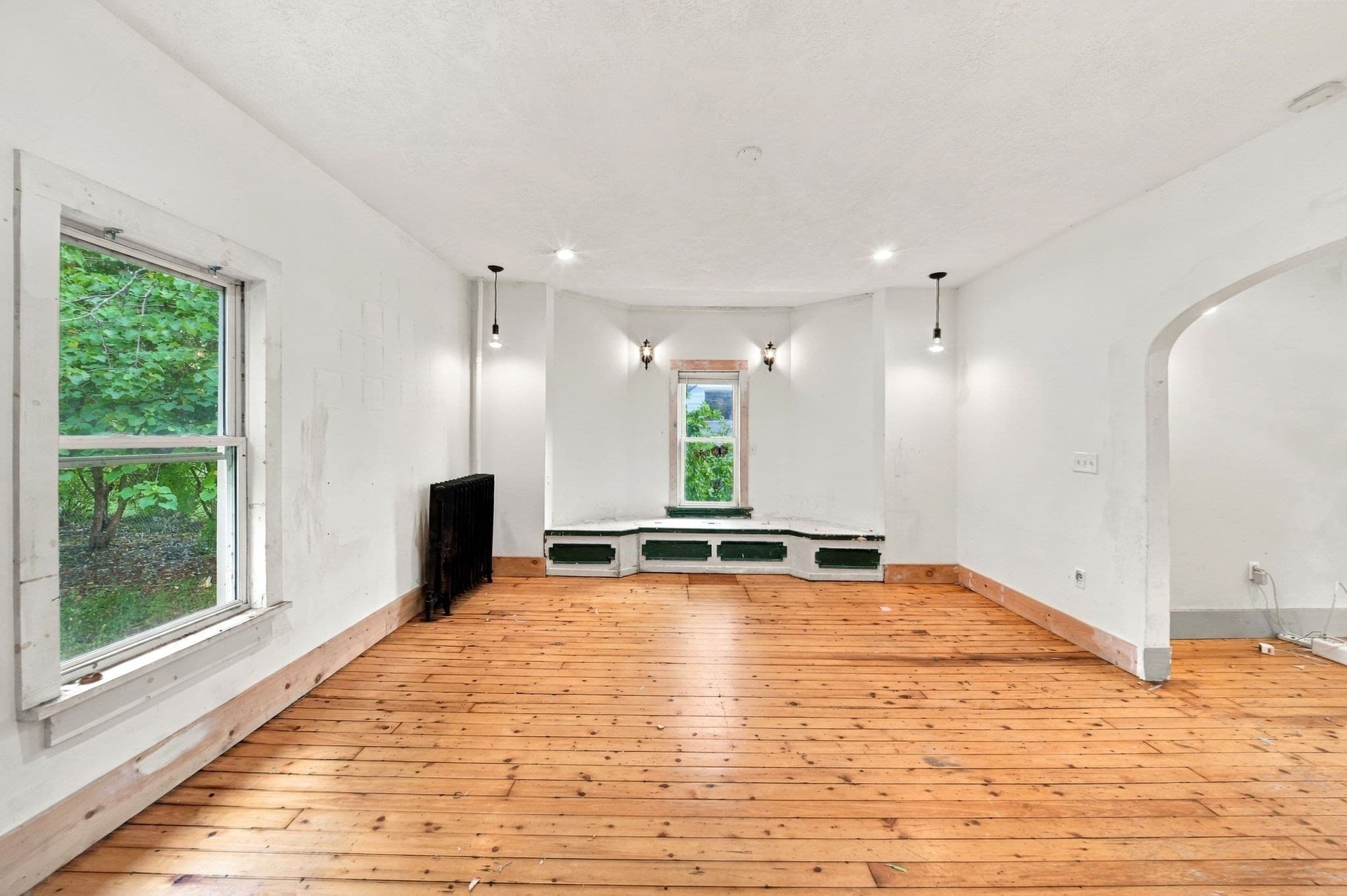 Single Family Residence at 30 Myrtle Ave, Holyoke MA 01040, Holyoke, photo 6 of 33