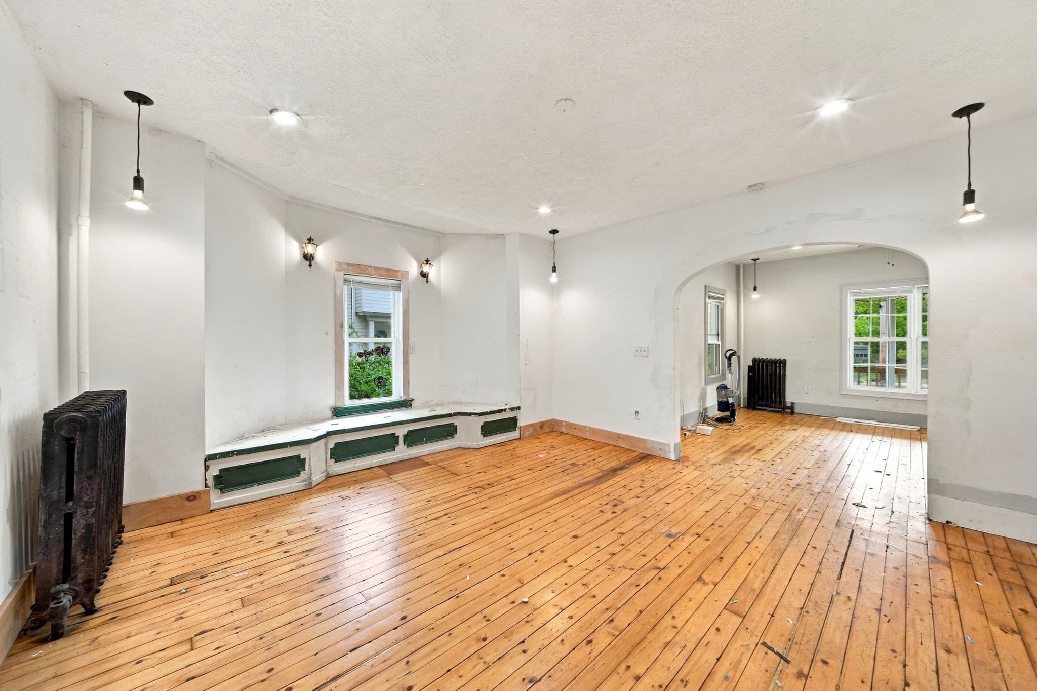 Single Family Residence at 30 Myrtle Ave, Holyoke MA 01040, Holyoke, photo 7 of 33