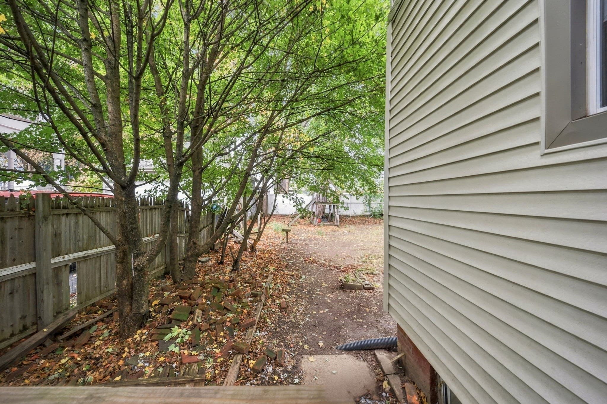 Single Family Residence at 30 Myrtle Ave, Holyoke MA 01040, Holyoke, photo 30 of 33