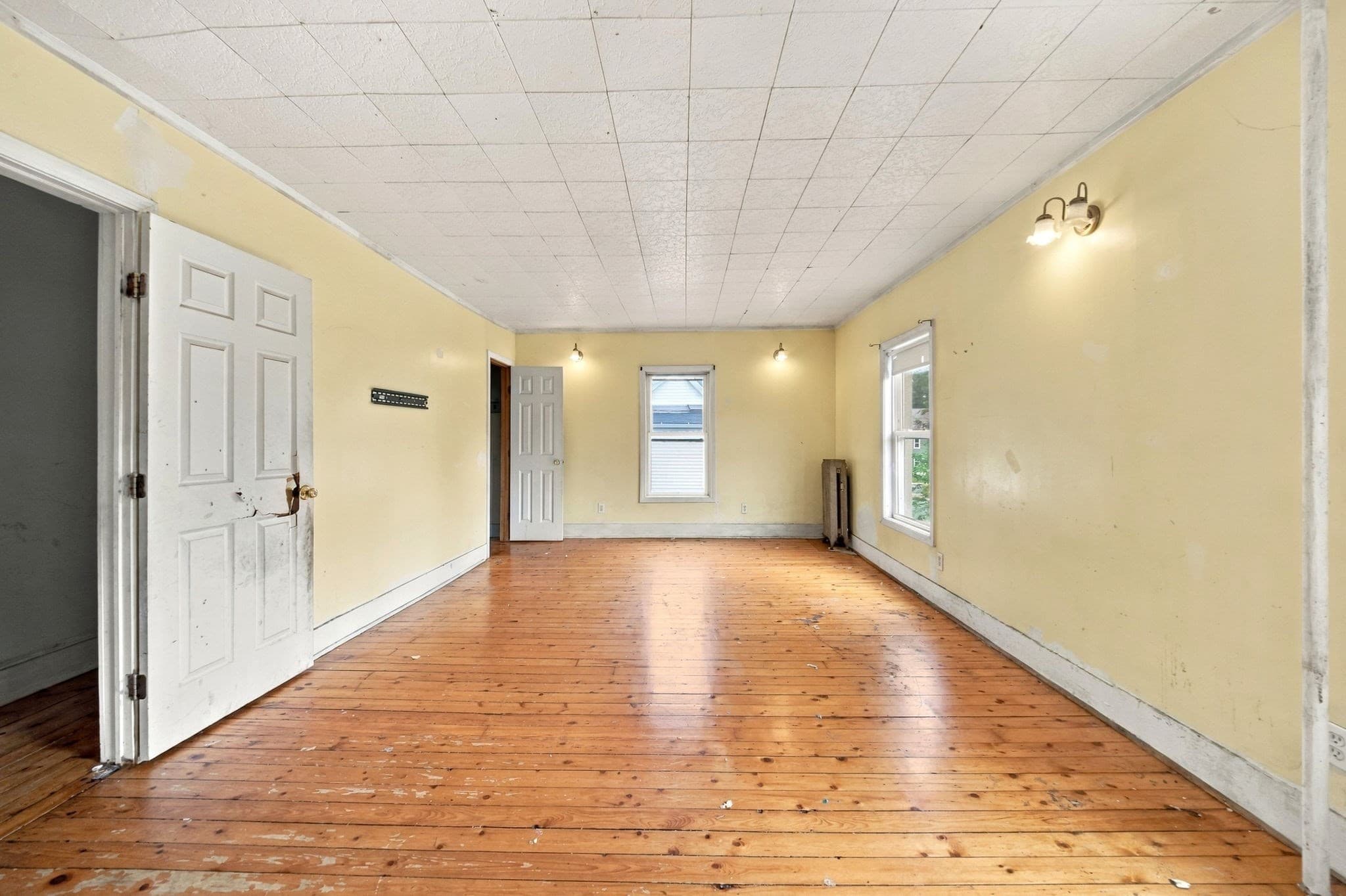 Single Family Residence at 30 Myrtle Ave, Holyoke MA 01040, Holyoke, photo 18 of 33