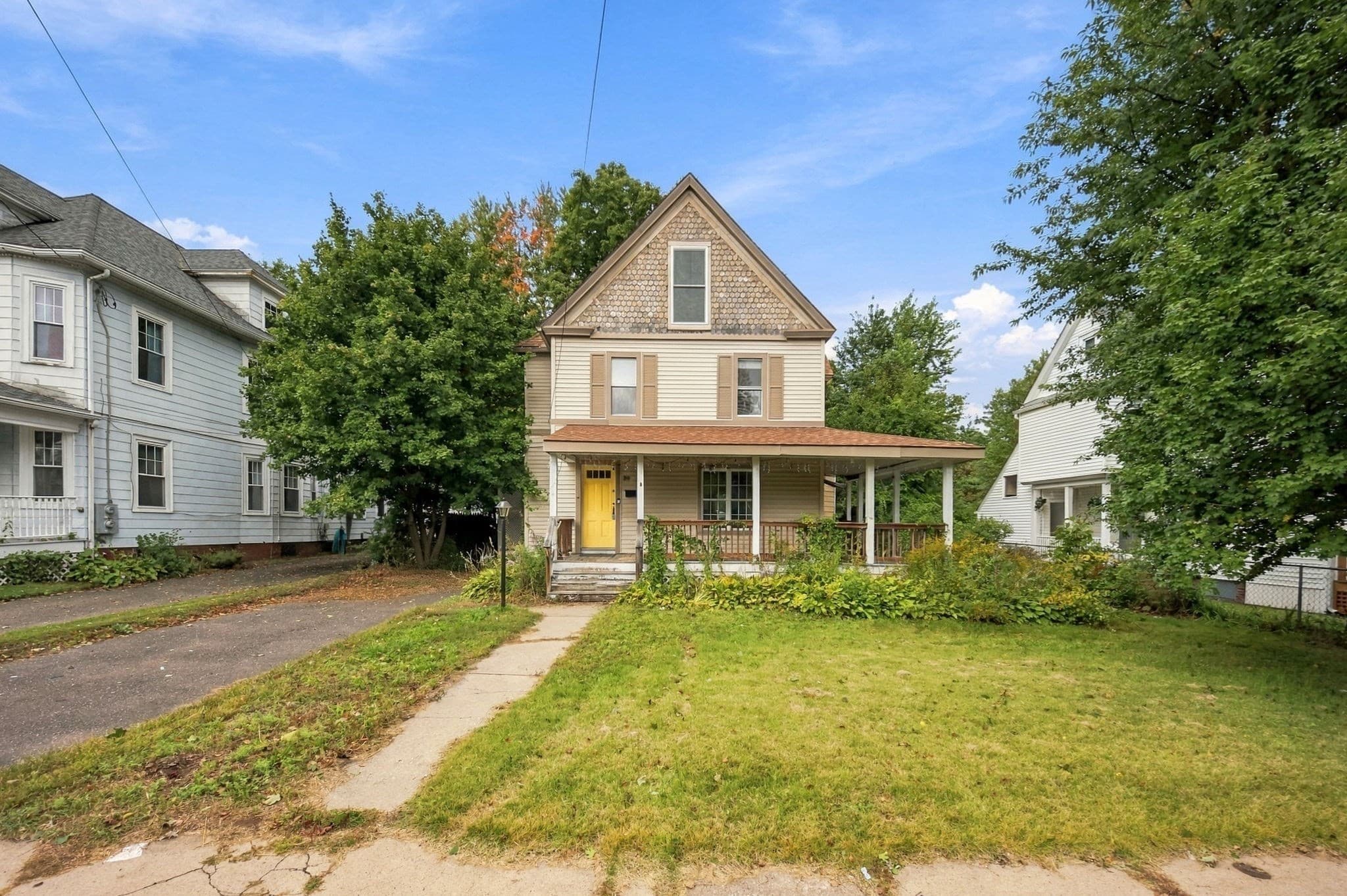 Single Family Residence at 30 Myrtle Ave, Holyoke MA 01040, Holyoke, photo 25 of 33