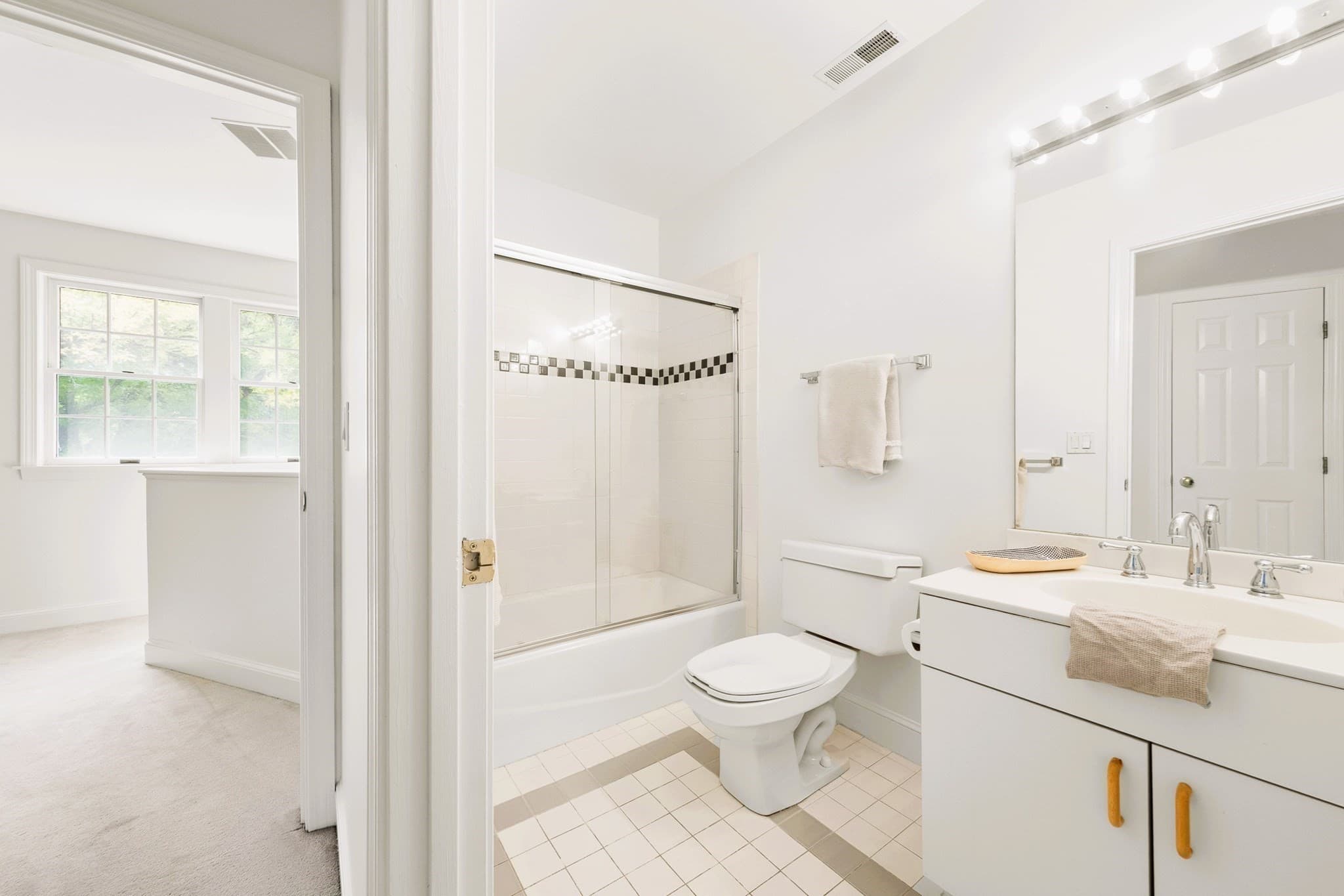Condominium at 25 Parker Ridge Way # 25, Newburyport MA 01950, Newburyport, photo 19 of 28