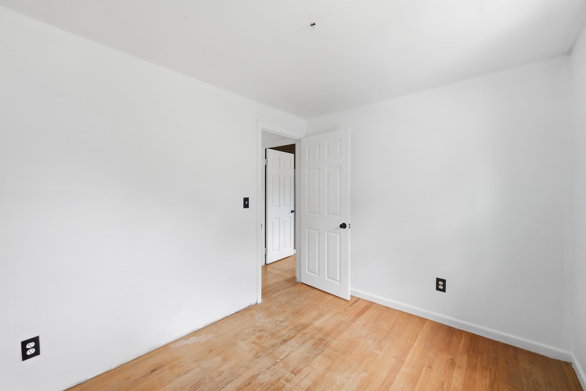 Single Family Residence at 50 Finch Rd, Springfield MA 01119, Springfield, photo 13 of 32