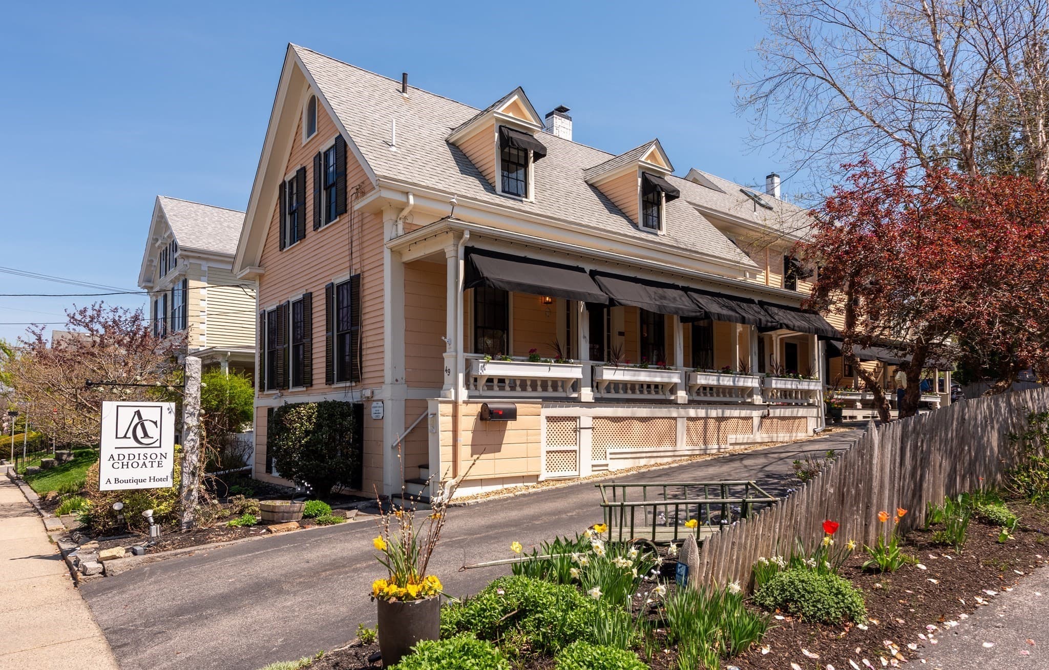 49 Broadway, Rockport MA 01966