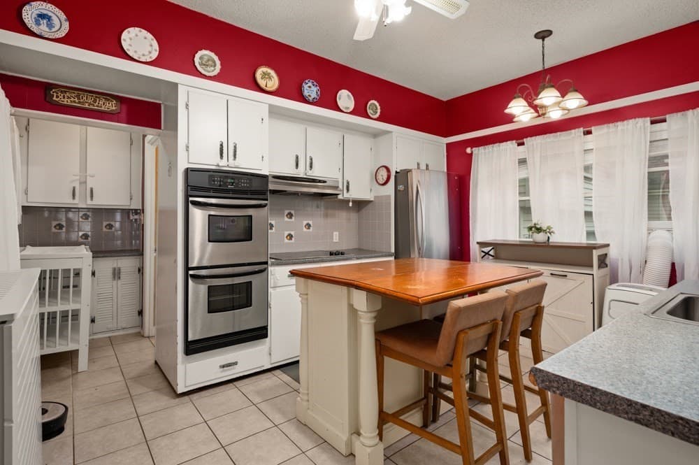Single Family Residence at 55 Arlington St, Lowell MA 01854, Lowell, photo 5 of 42