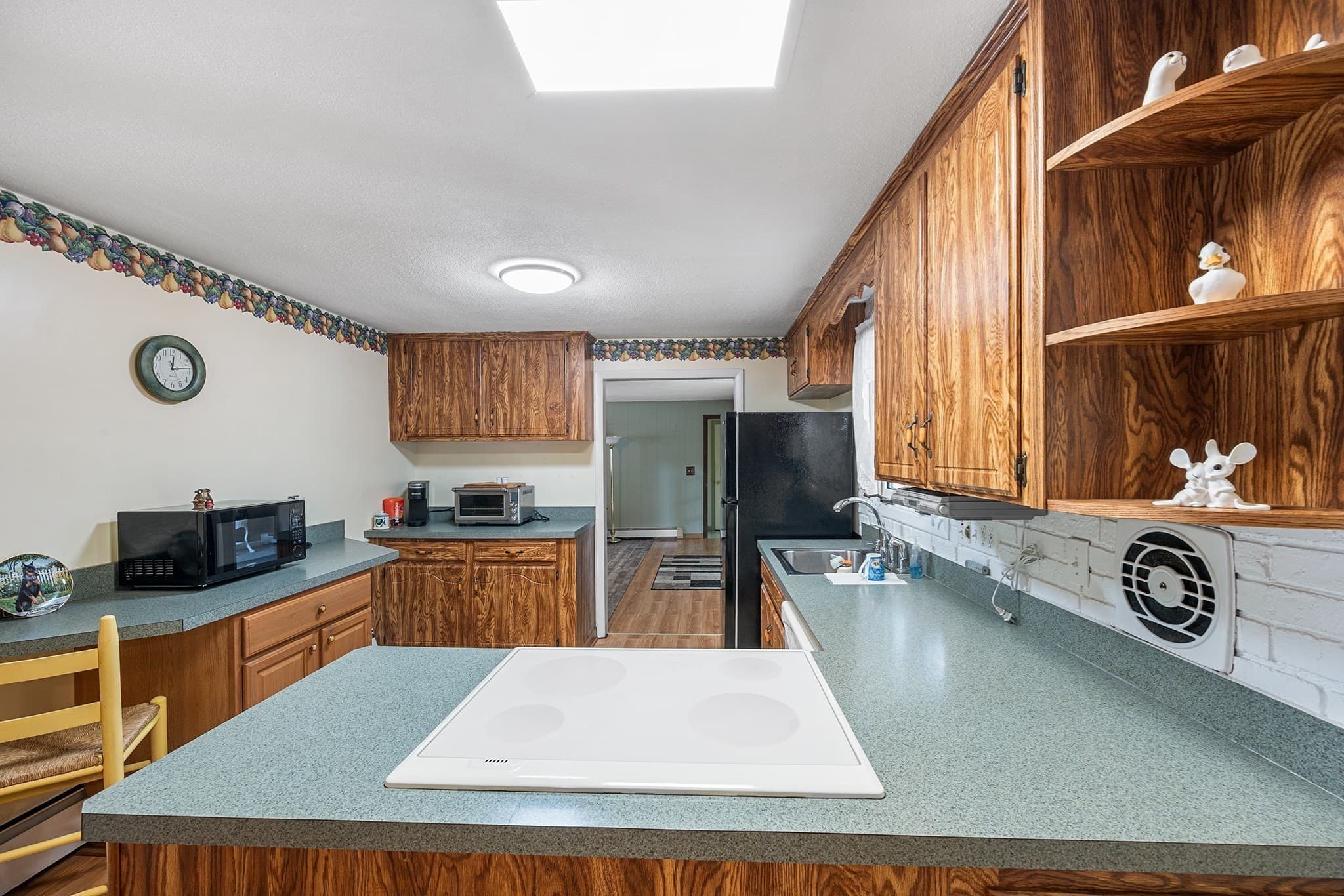 Single Family Residence at 53 Catherine Dr, Peabody MA 01960, Peabody, photo 9 of 40