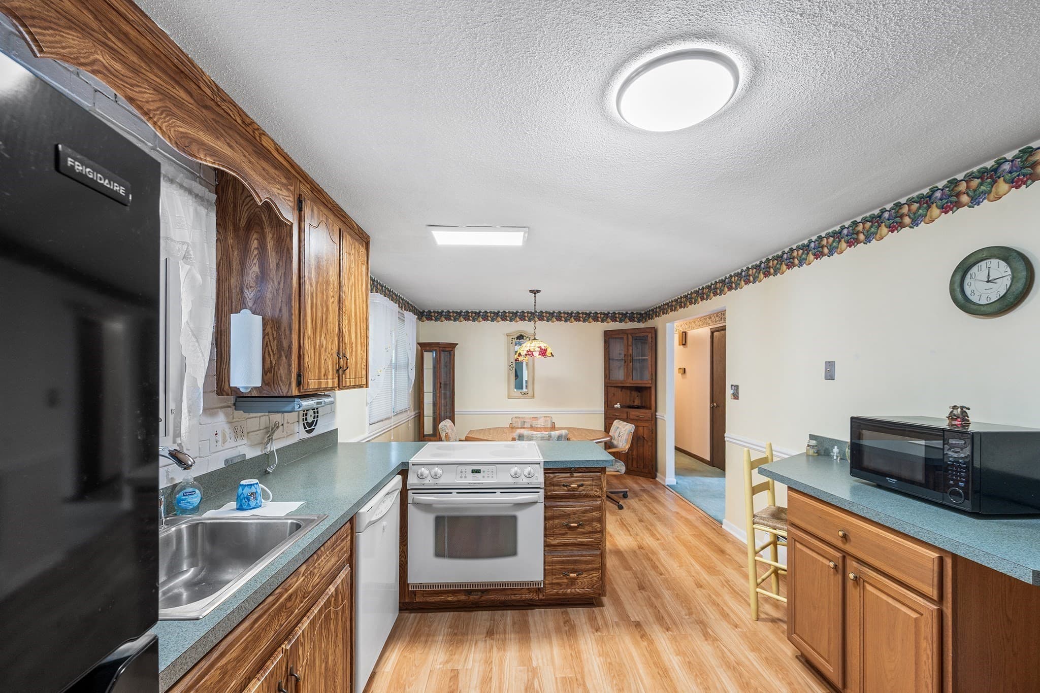 Single Family Residence at 53 Catherine Dr, Peabody MA 01960, Peabody, photo 10 of 40