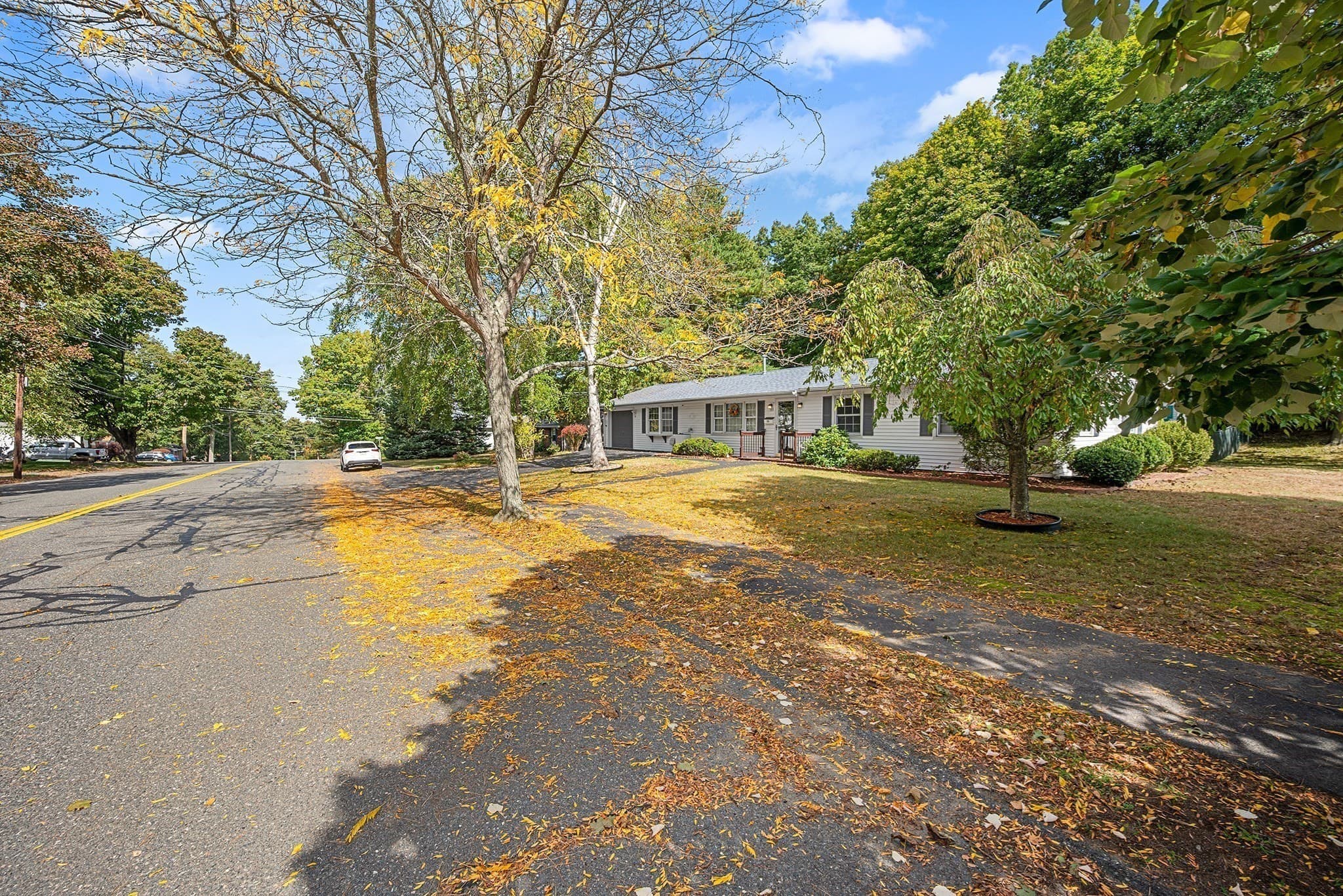 Single Family Residence at 53 Catherine Dr, Peabody MA 01960, Peabody, photo 39 of 40