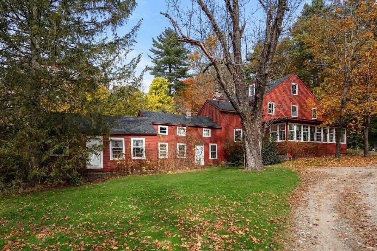 102 Concord Road, Sudbury MA 01776