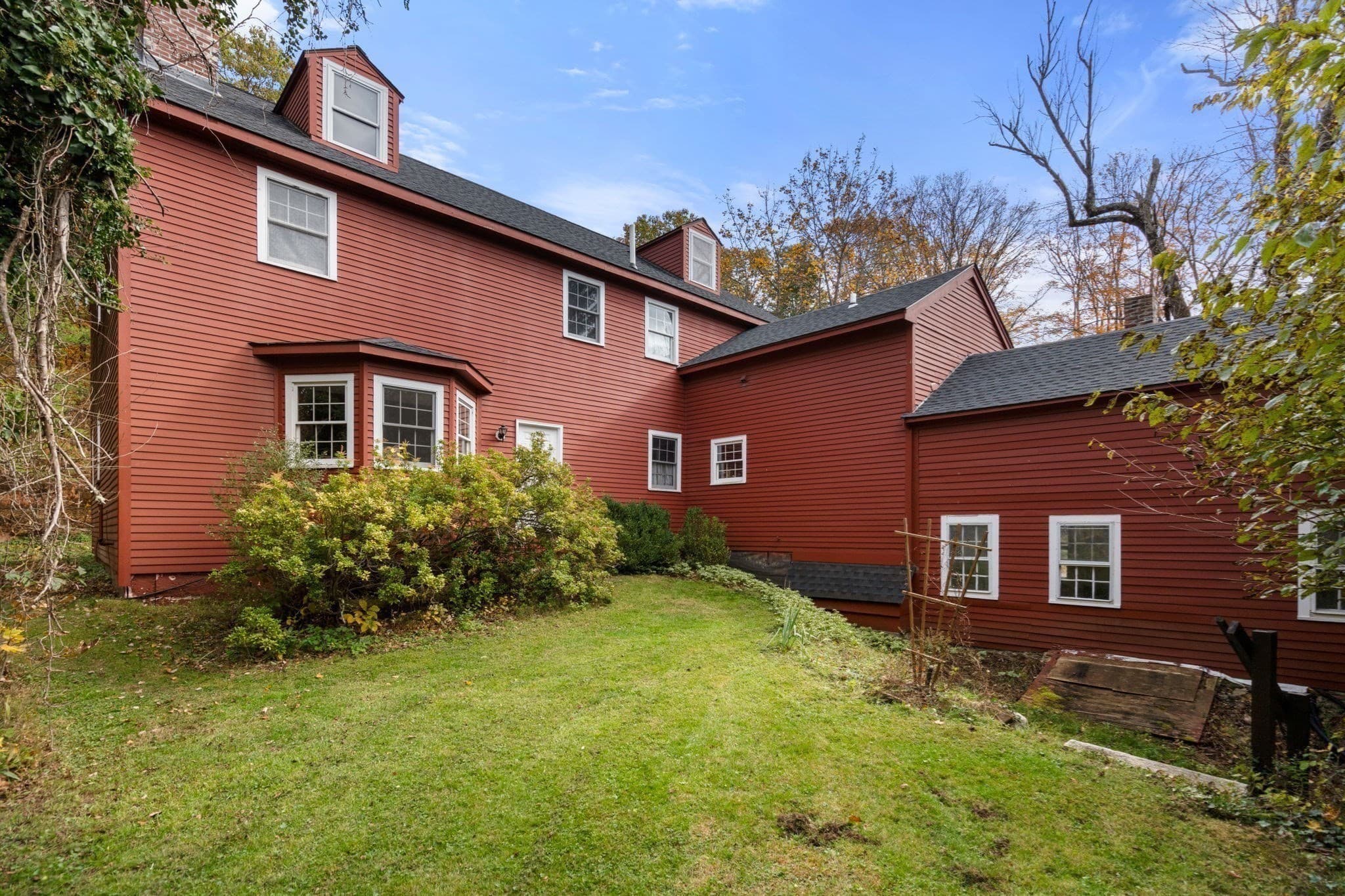 Single Family Residence at 102 Concord Road, Sudbury MA 01776, Sudbury, photo 4 of 42