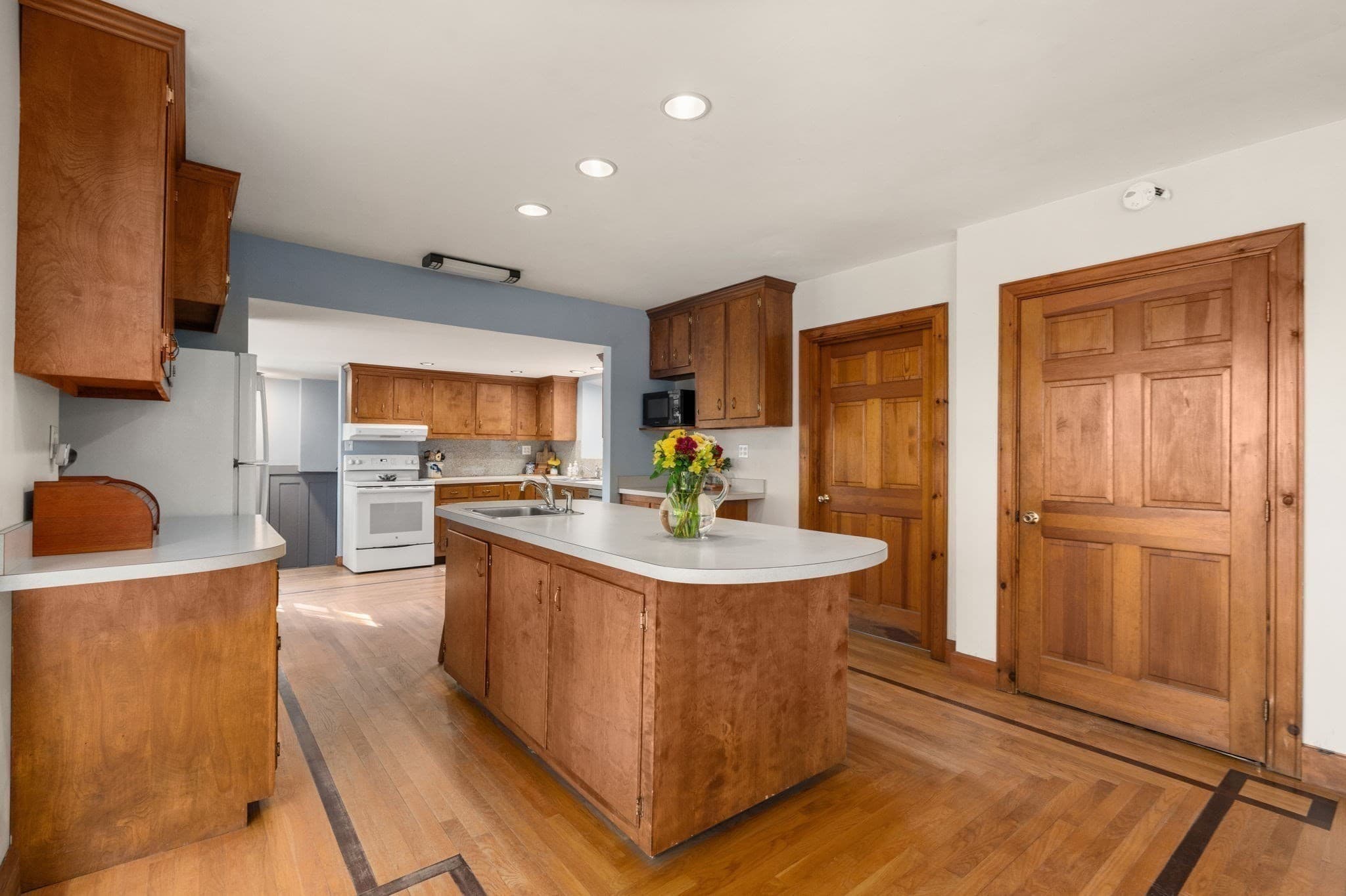 Single Family Residence at 102 Concord Road, Sudbury MA 01776, Sudbury, photo 8 of 42