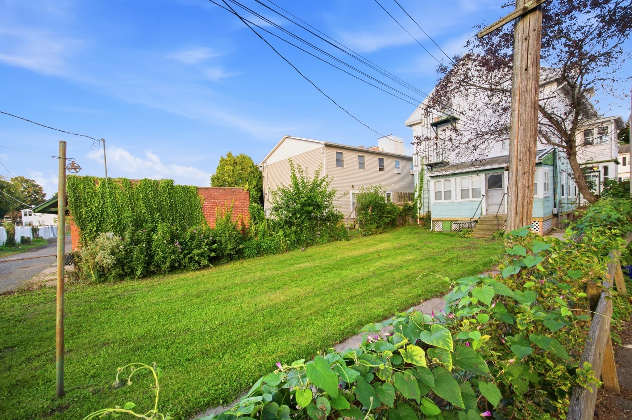 5+ Family - 5+ Units Up/Down at 77 Walnut St, Holyoke MA 01040, Holyoke, photo 9 of 9