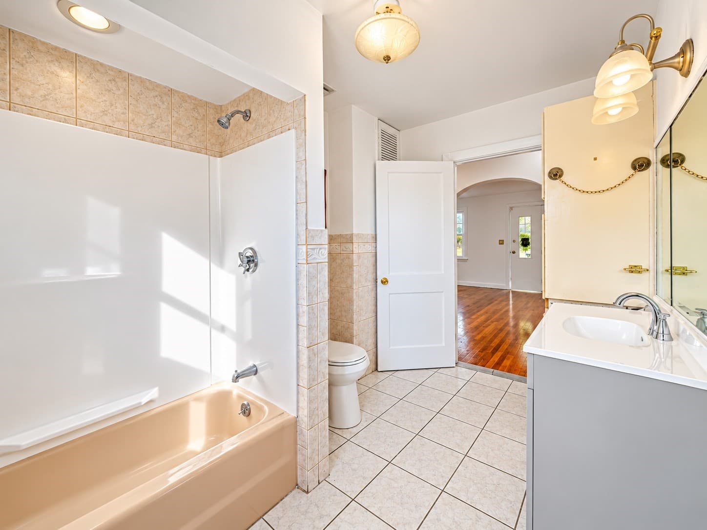 Single Family Residence at 44 Essex St, Revere MA 02151, Revere, photo 14 of 28