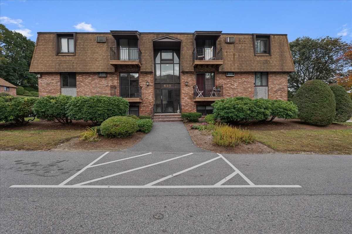 635 W Lowell Ave # 2, Haverhill MA 01832