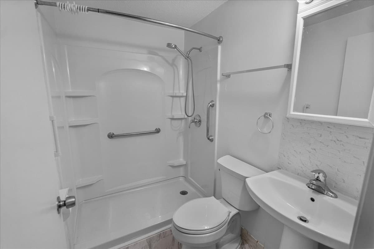 Condominium at 635 W Lowell Ave # 2, Haverhill MA 01832, Haverhill, photo 4 of 10