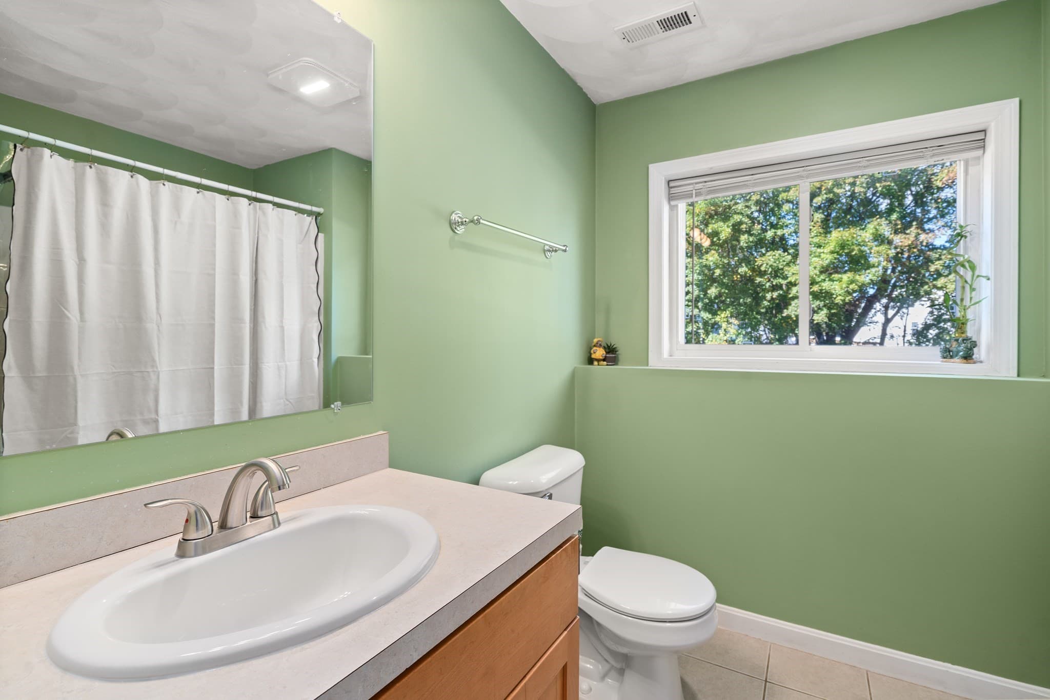 Condominium at 2 Main St # 18, Lincoln RI 02864, Lincoln, photo 11 of 21