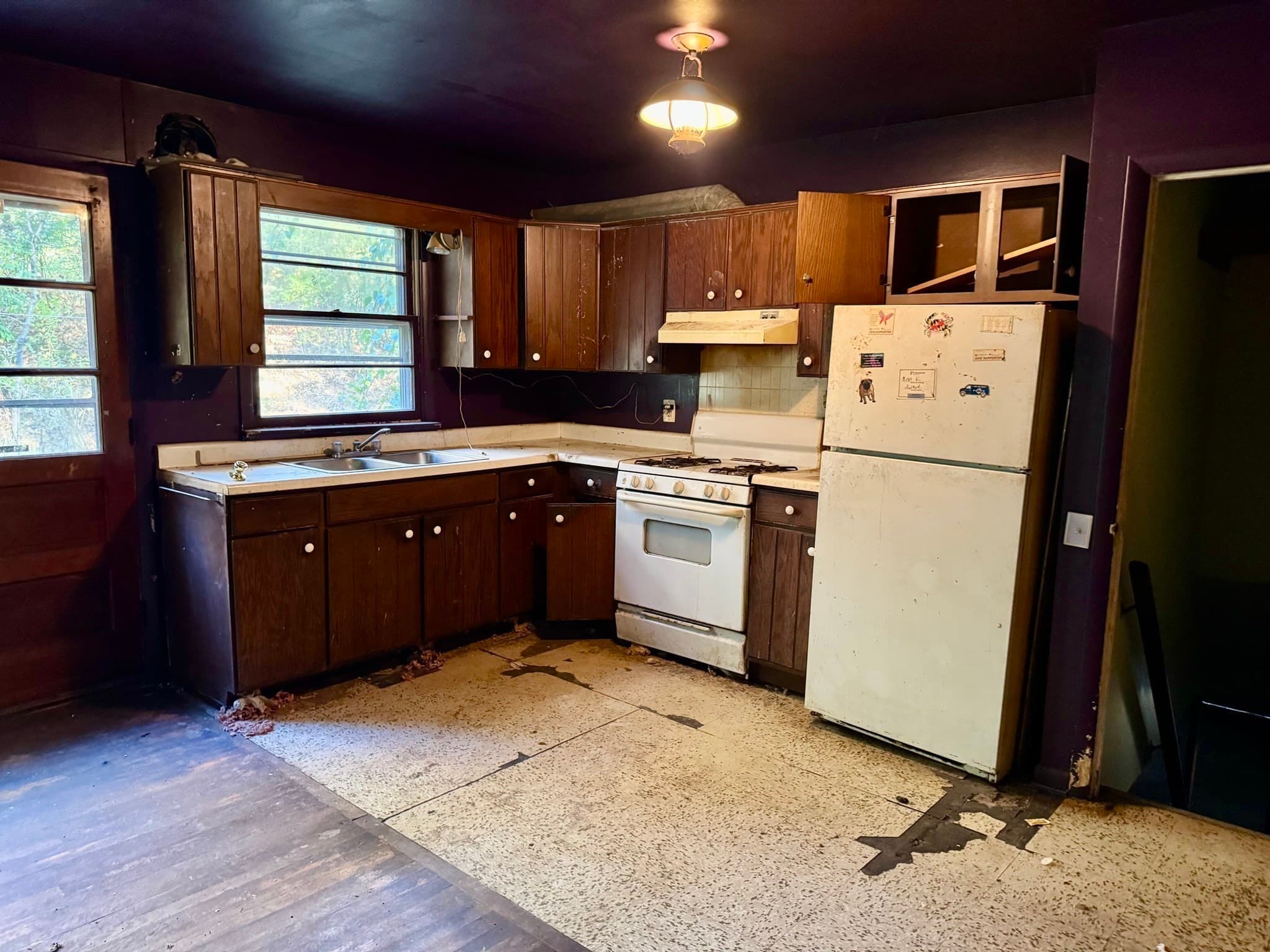 Single Family Residence at 5 Berry Corner Rd, Charlton MA 01507, Charlton, photo 4 of 30