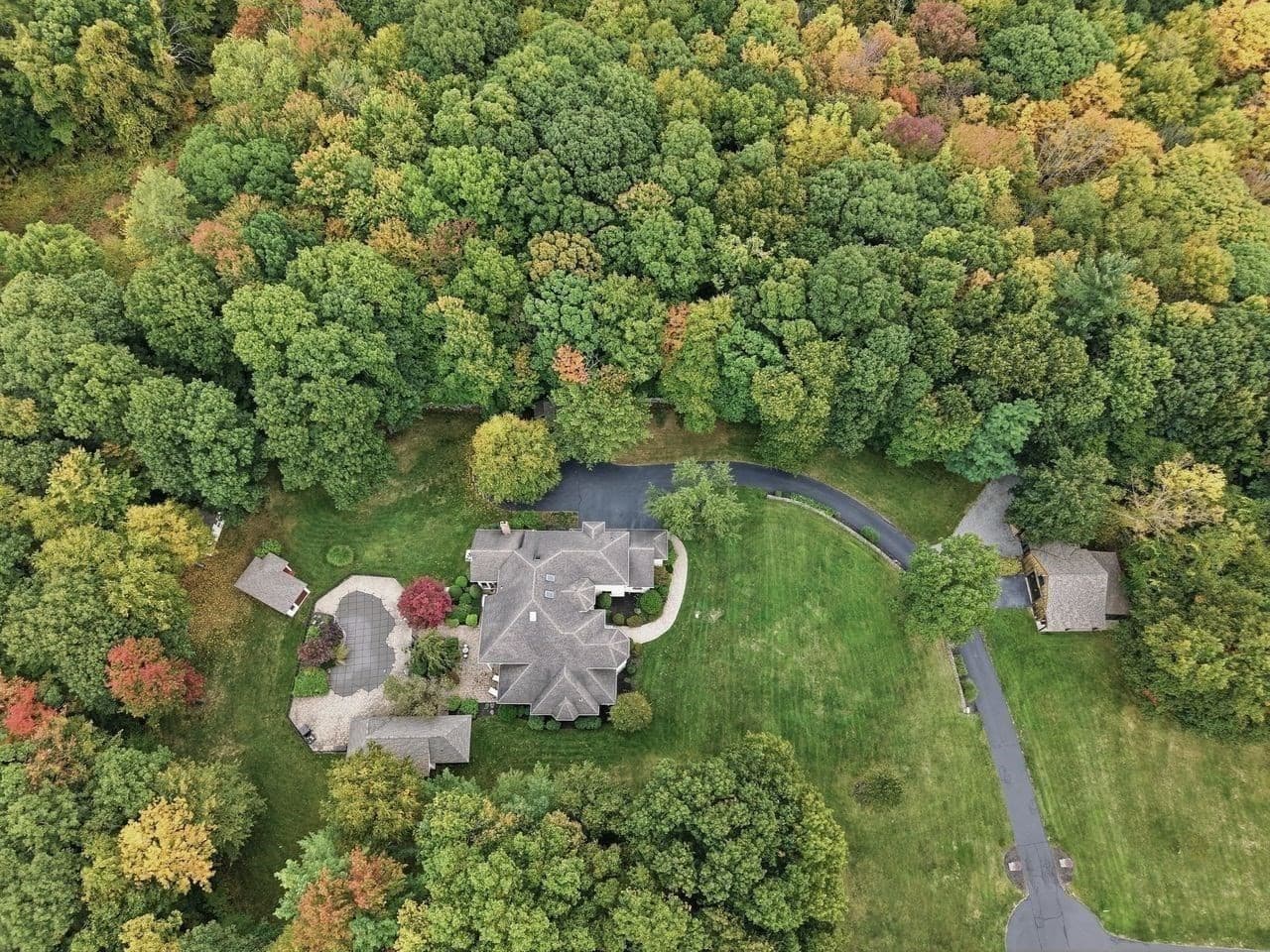 Single Family Residence at 37 Putnam Hill Road, Sutton MA 01590, Sutton, photo 33 of 42