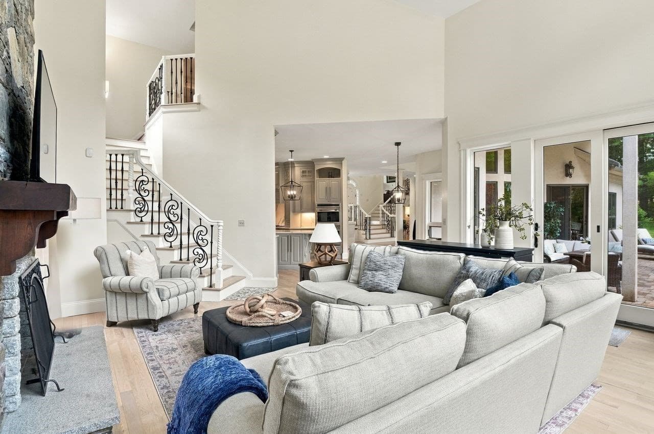 Single Family Residence at 37 Putnam Hill Road, Sutton MA 01590, Sutton, photo 18 of 42