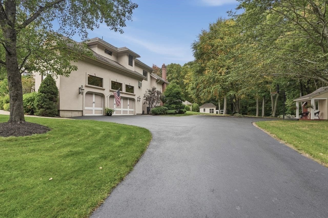 Single Family Residence at 37 Putnam Hill Road, Sutton MA 01590, Sutton, photo 35 of 42